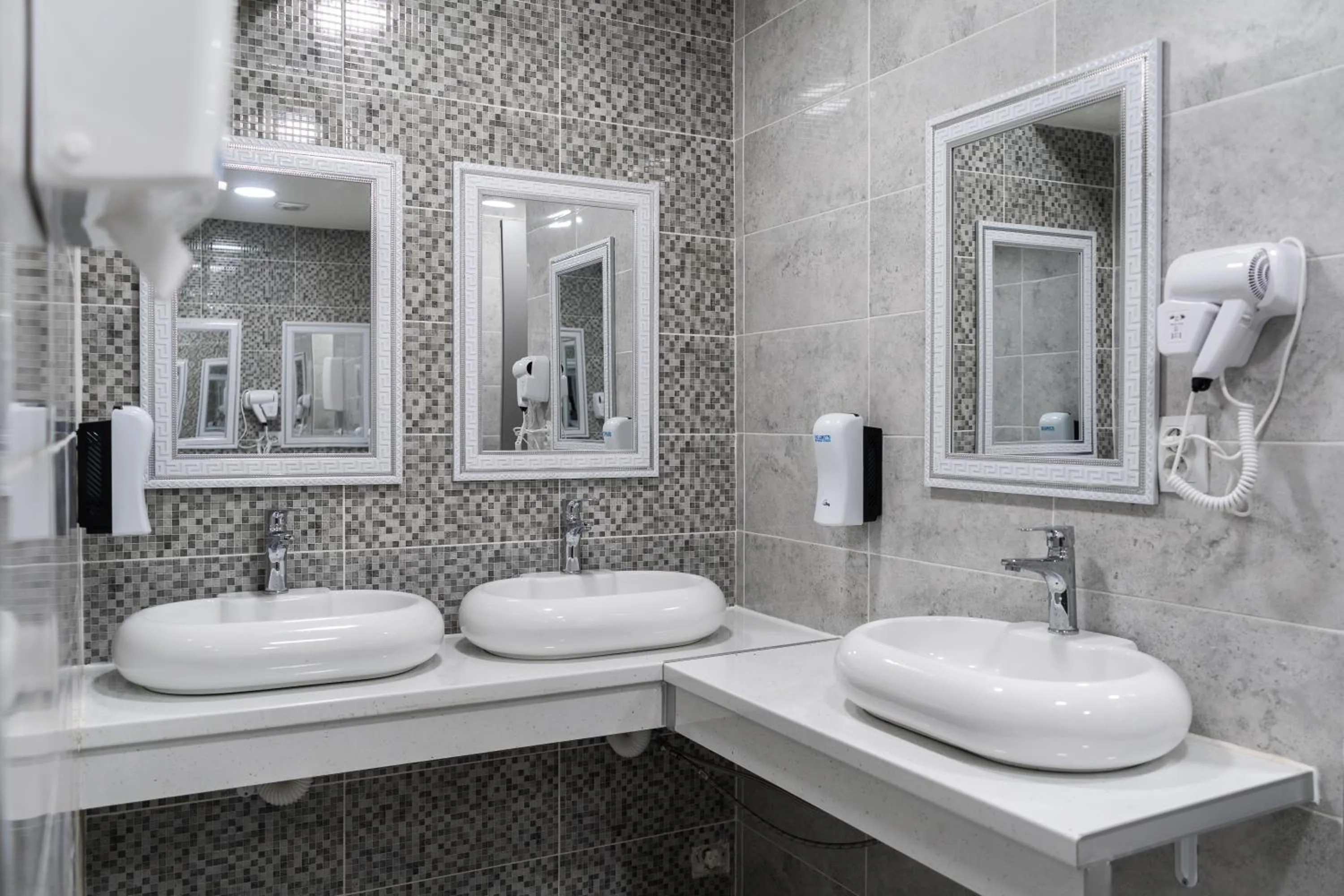 Shower in Hostel Inbox