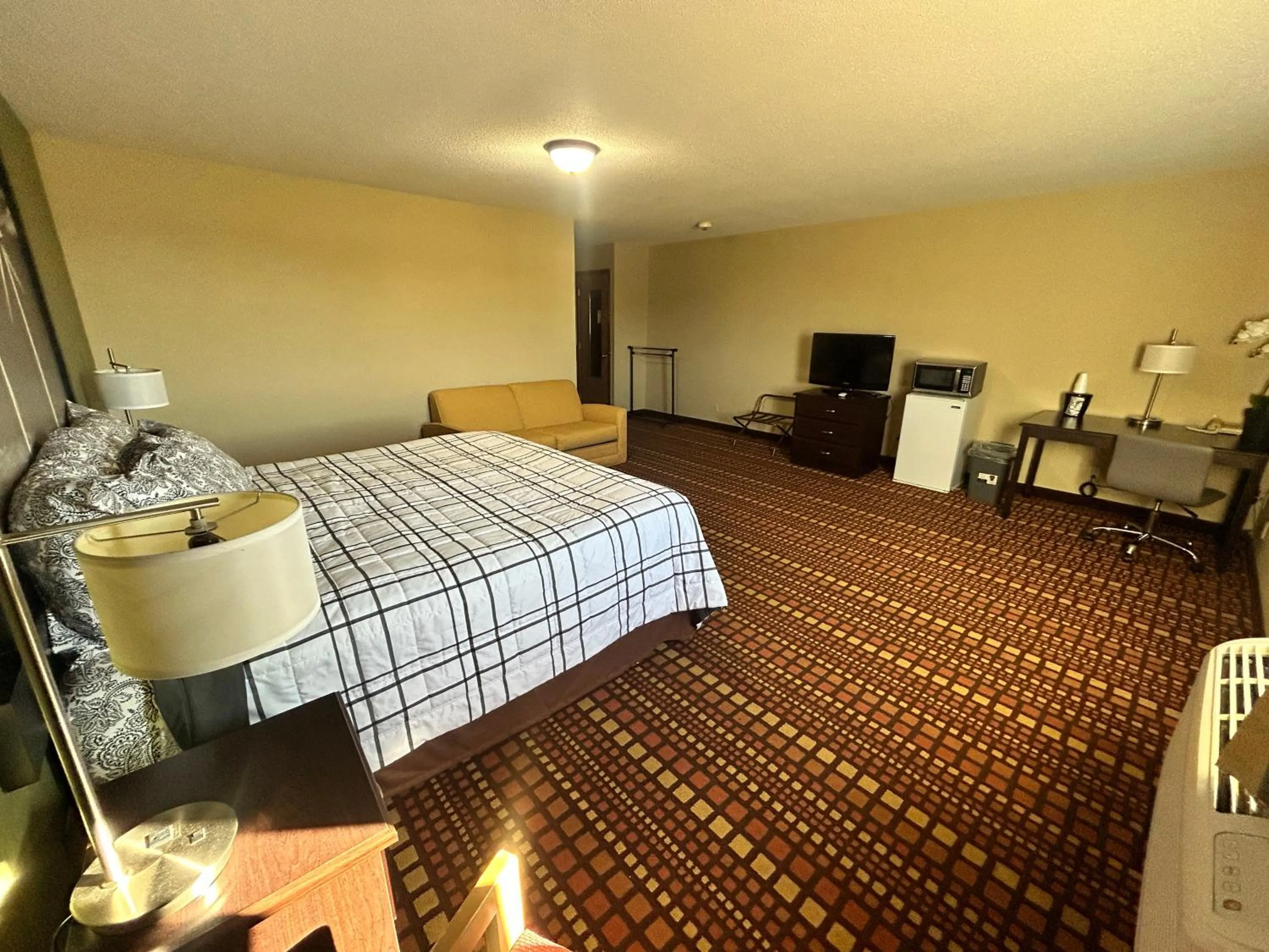 Bedroom, Bed in Relax Inn and Suite Adair I 80