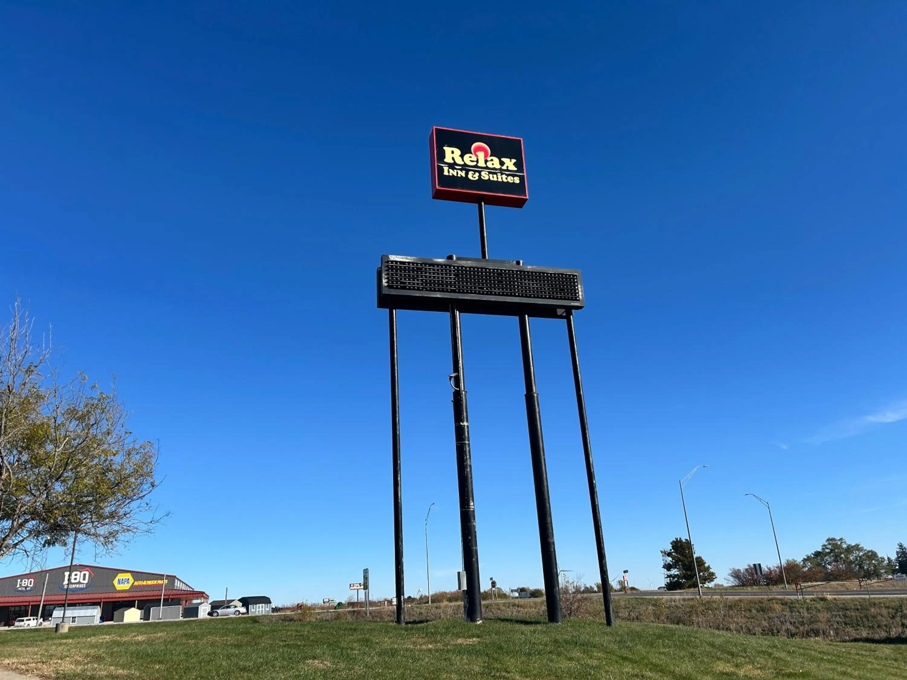 Facade/entrance in Relax Inn and Suite Adair I 80