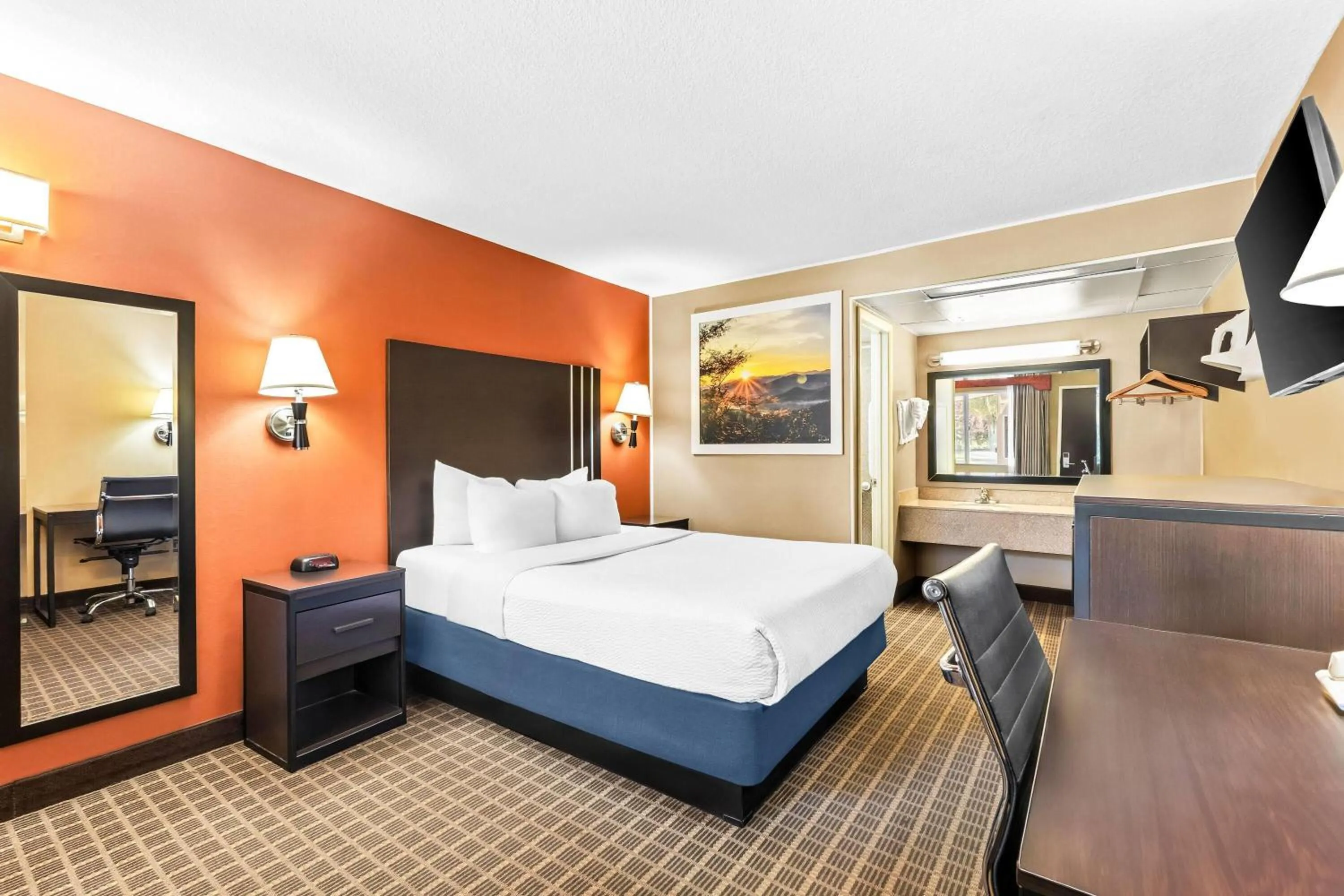 Bed in Days Inn by Wyndham Elko