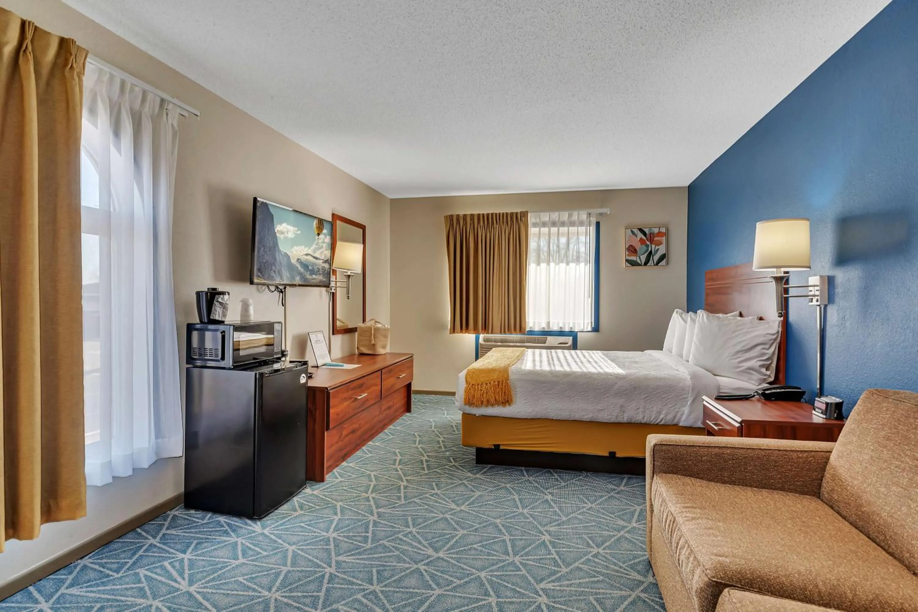 Bedroom, Bed in SureStay Hotel by Best Western Spicer