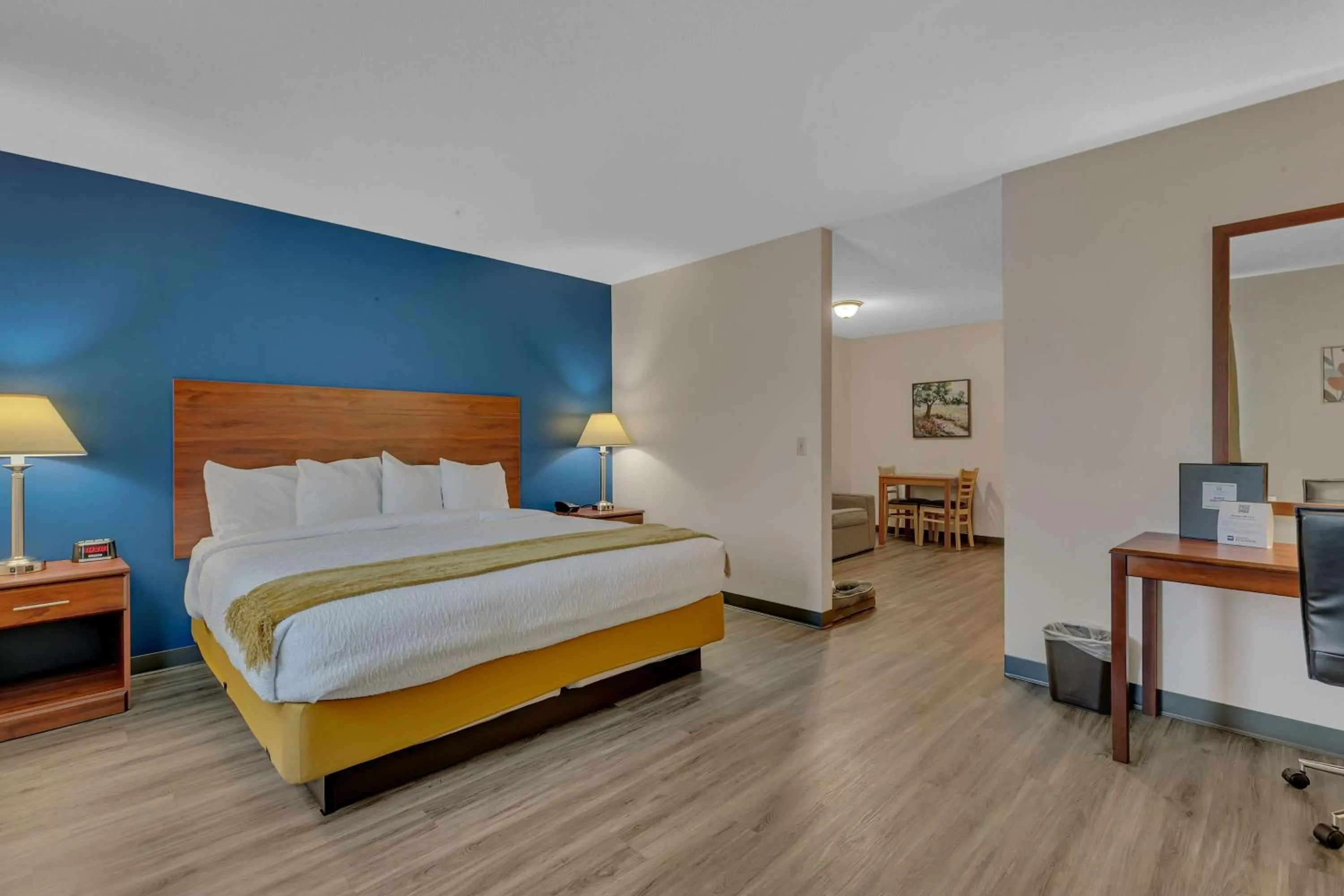 Bedroom, Bed in SureStay Hotel by Best Western Spicer
