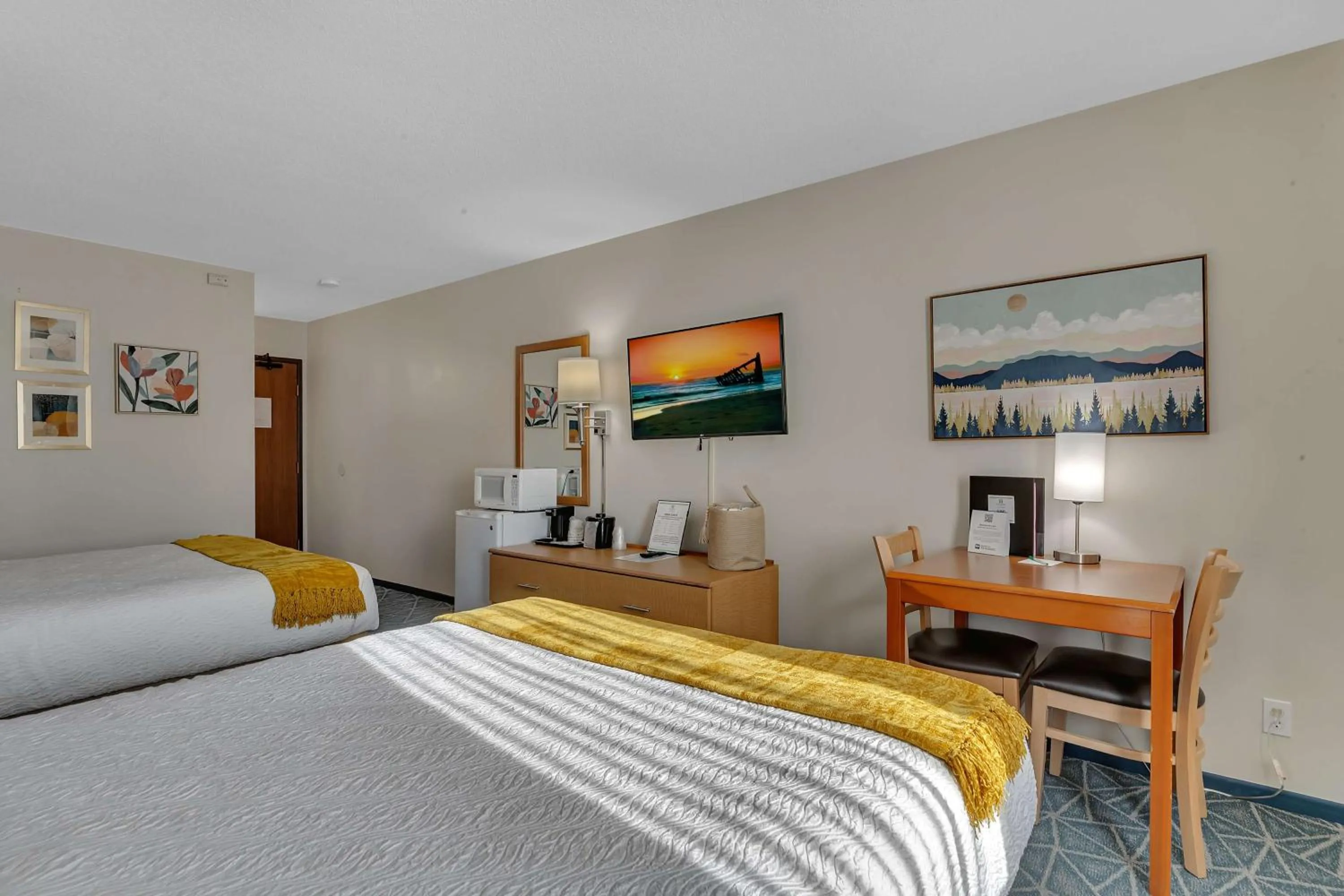 Bedroom, Bed in SureStay Hotel by Best Western Spicer