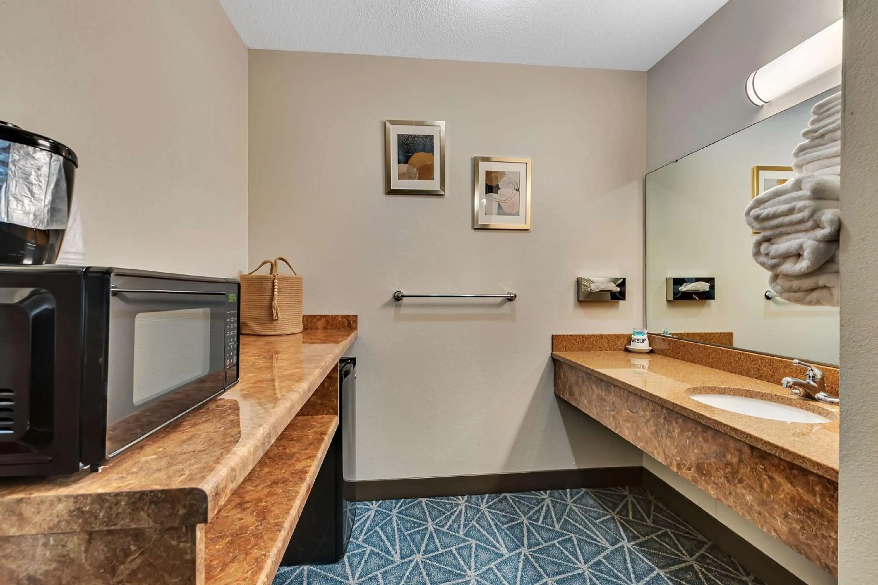 Bathroom in SureStay Hotel by Best Western Spicer