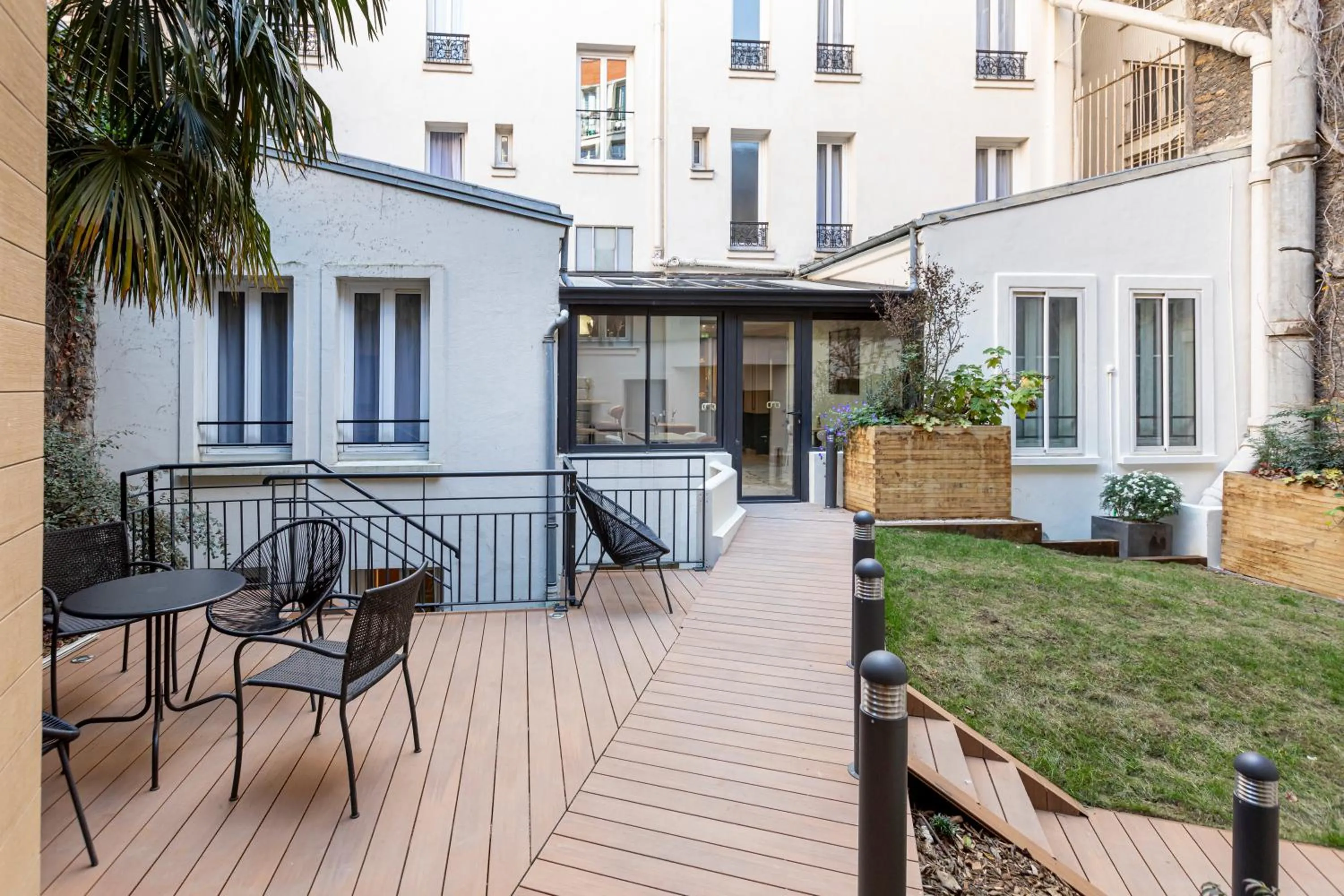 Garden in Hôtel Montcalm