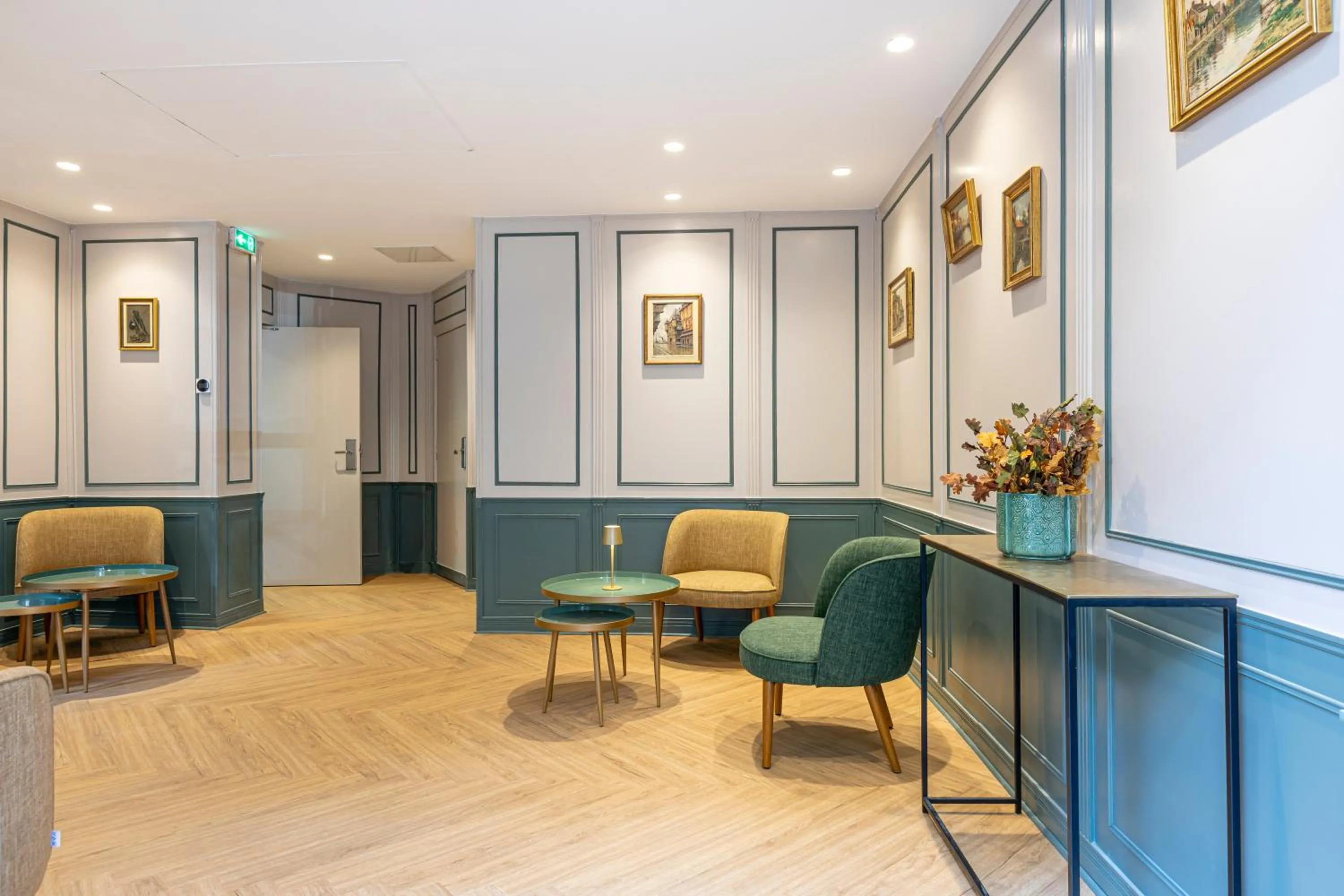 Living room in Hôtel Montcalm