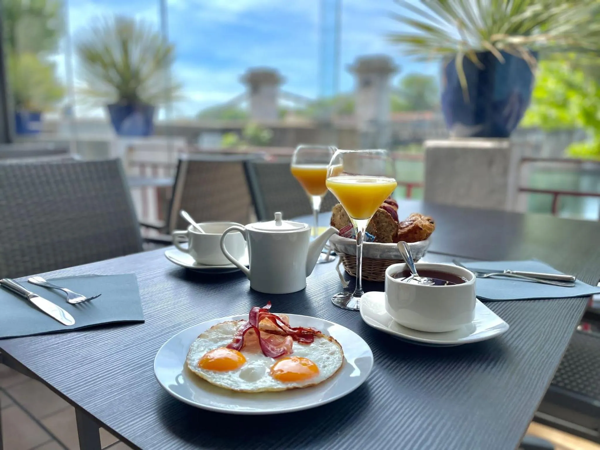 Hôtel Les Deux Coteaux