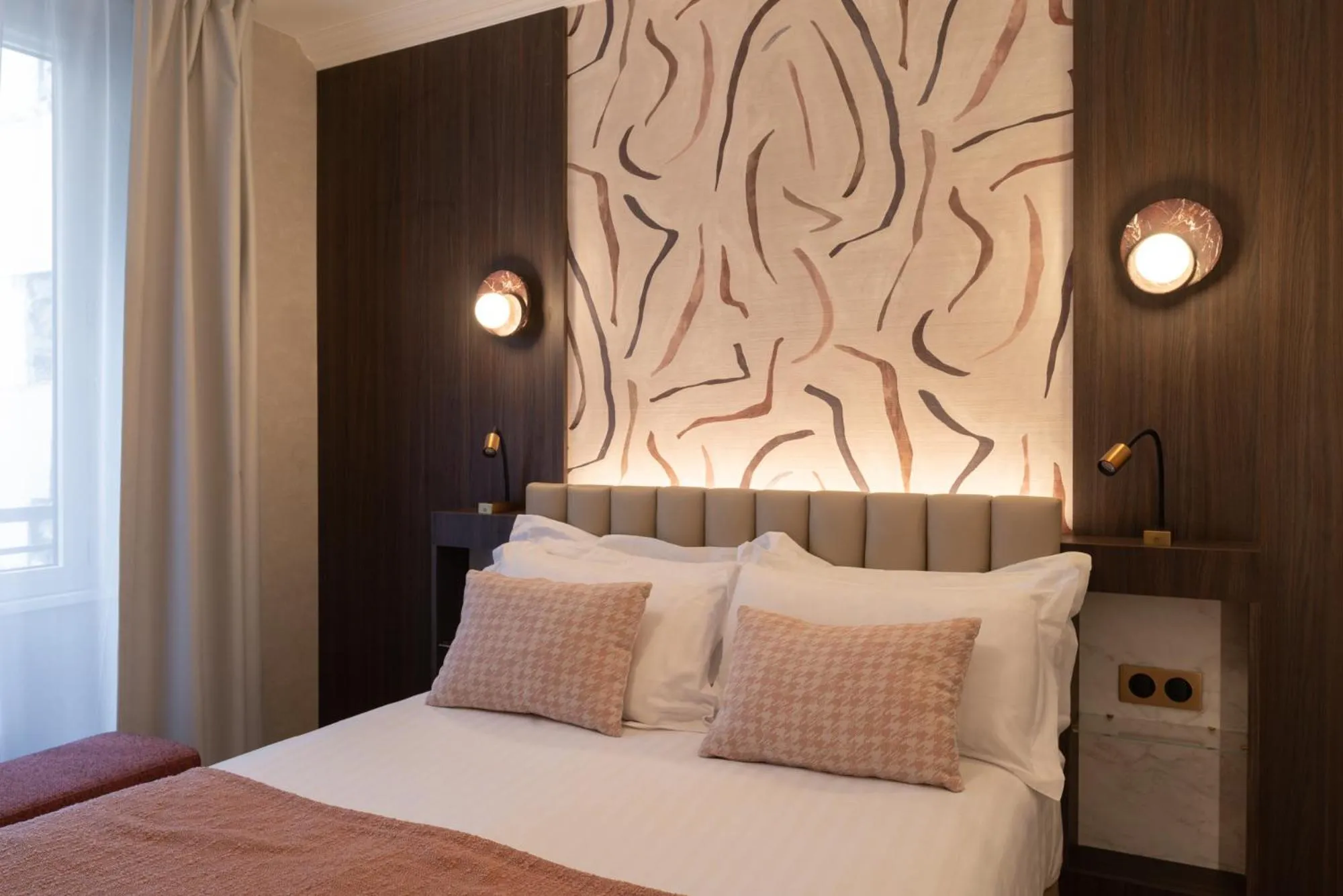 Bedroom, Bed in Best Western Au Trocadéro