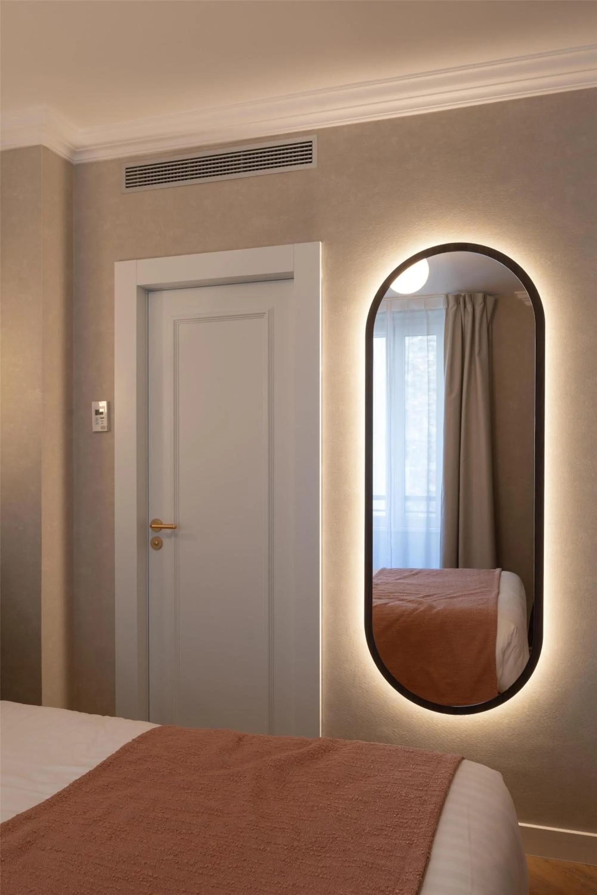 Bedroom, Bed in Best Western Au Trocadéro