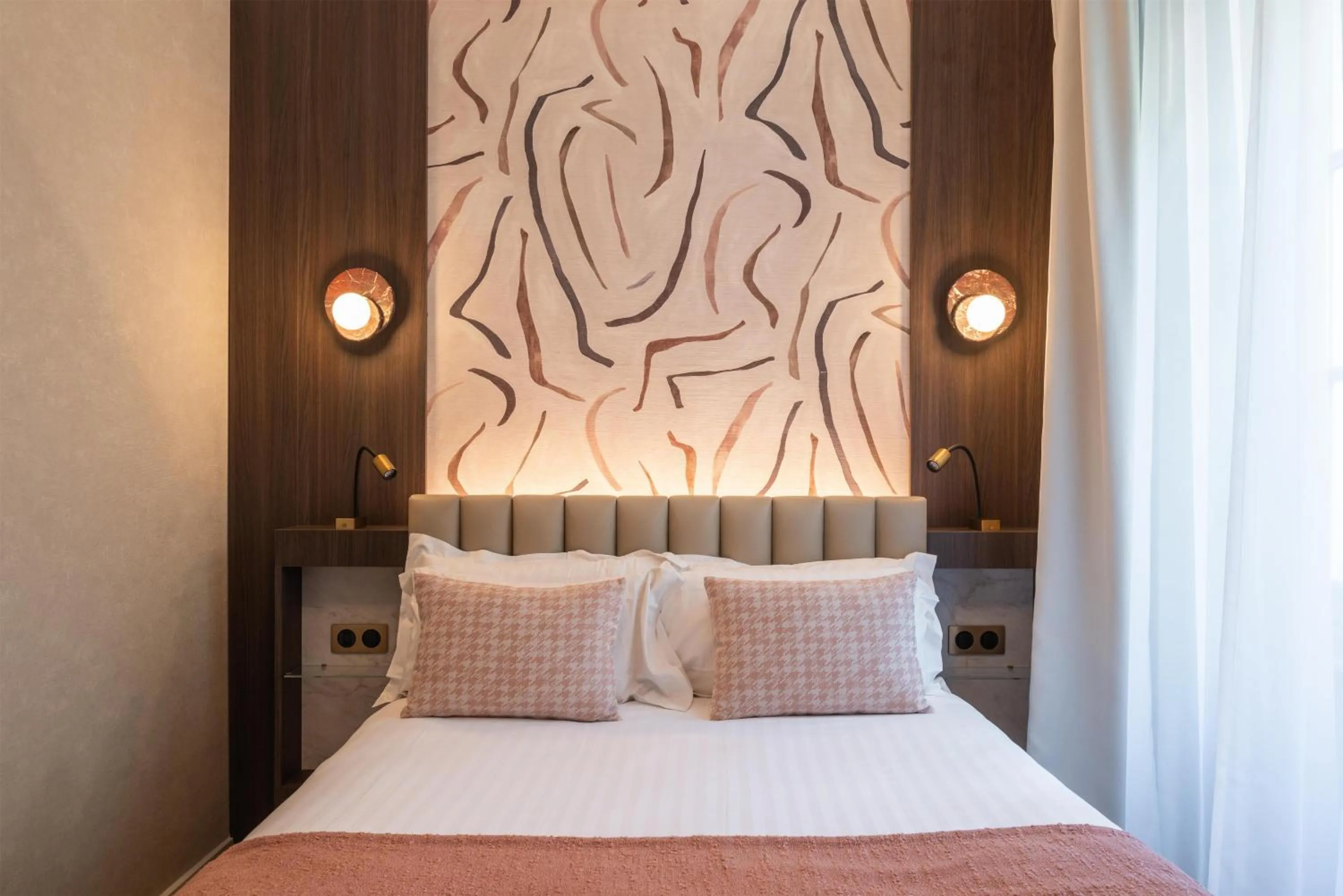 Bedroom, Bed in Best Western Au Trocadéro