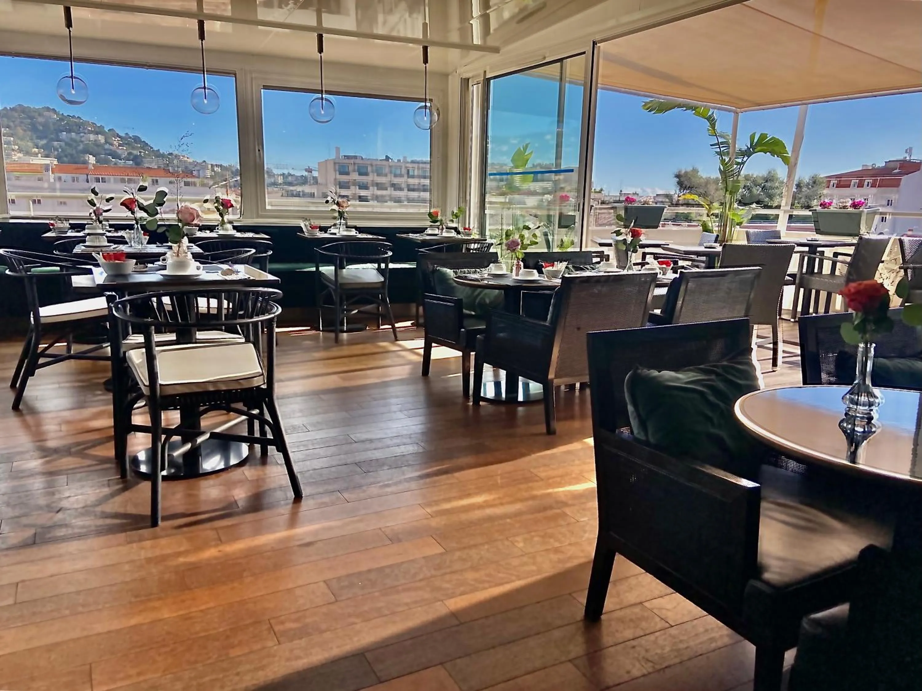 City view in Hôtel Cannes Centre Univers