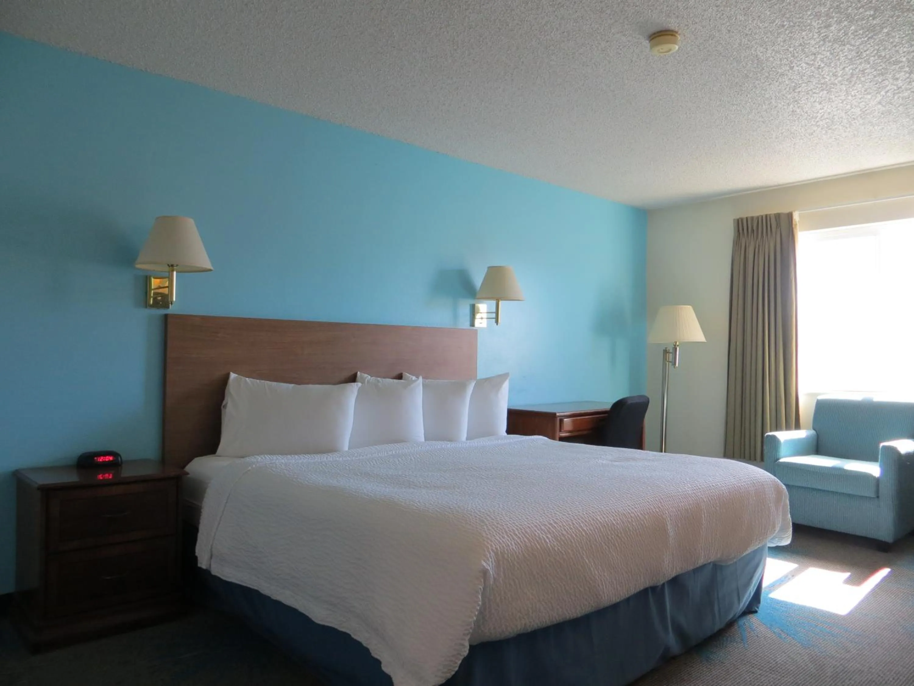 Bed in Days Inn by Wyndham Alamosa