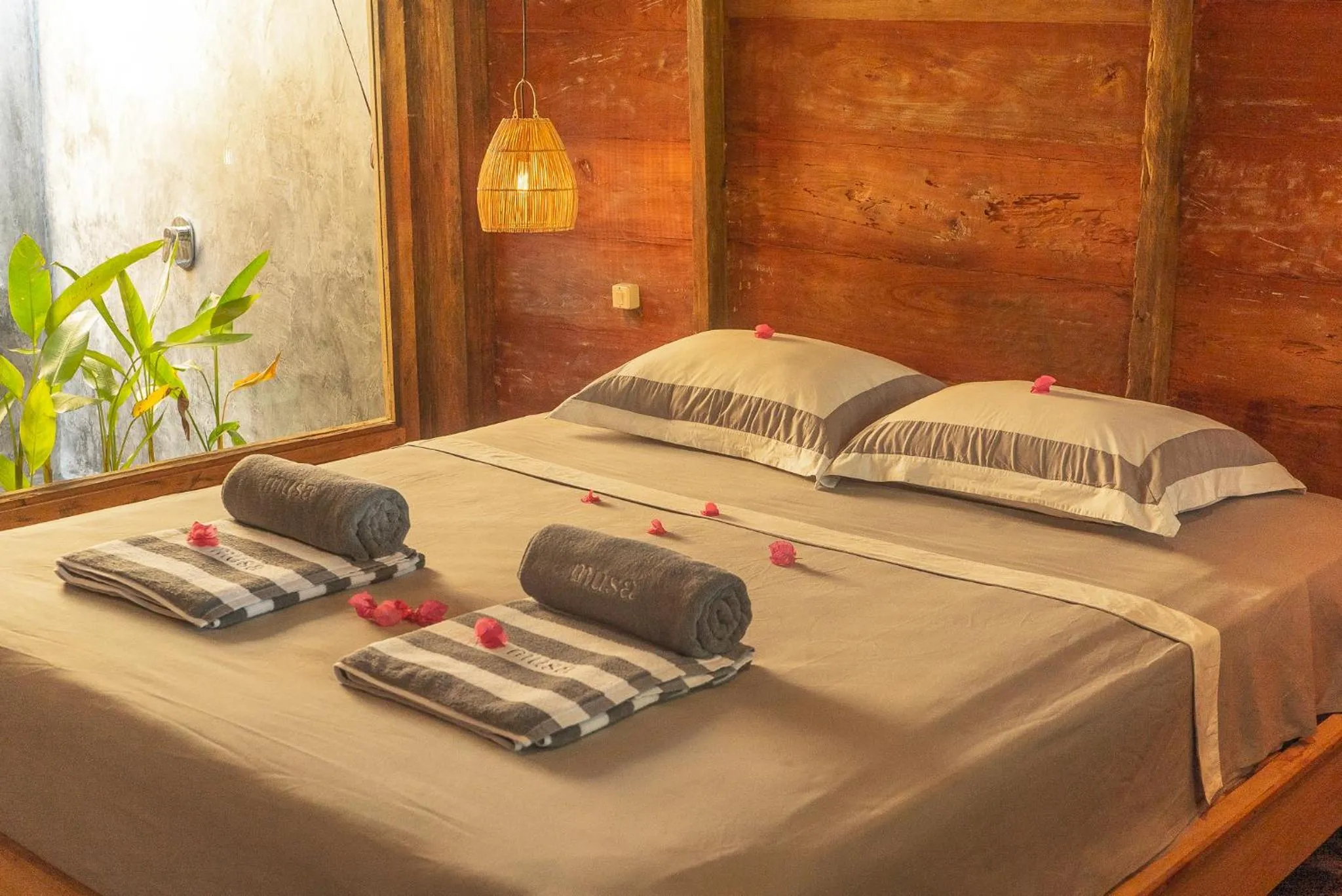 Bed in Musa Villas and Bungalows Gili Air