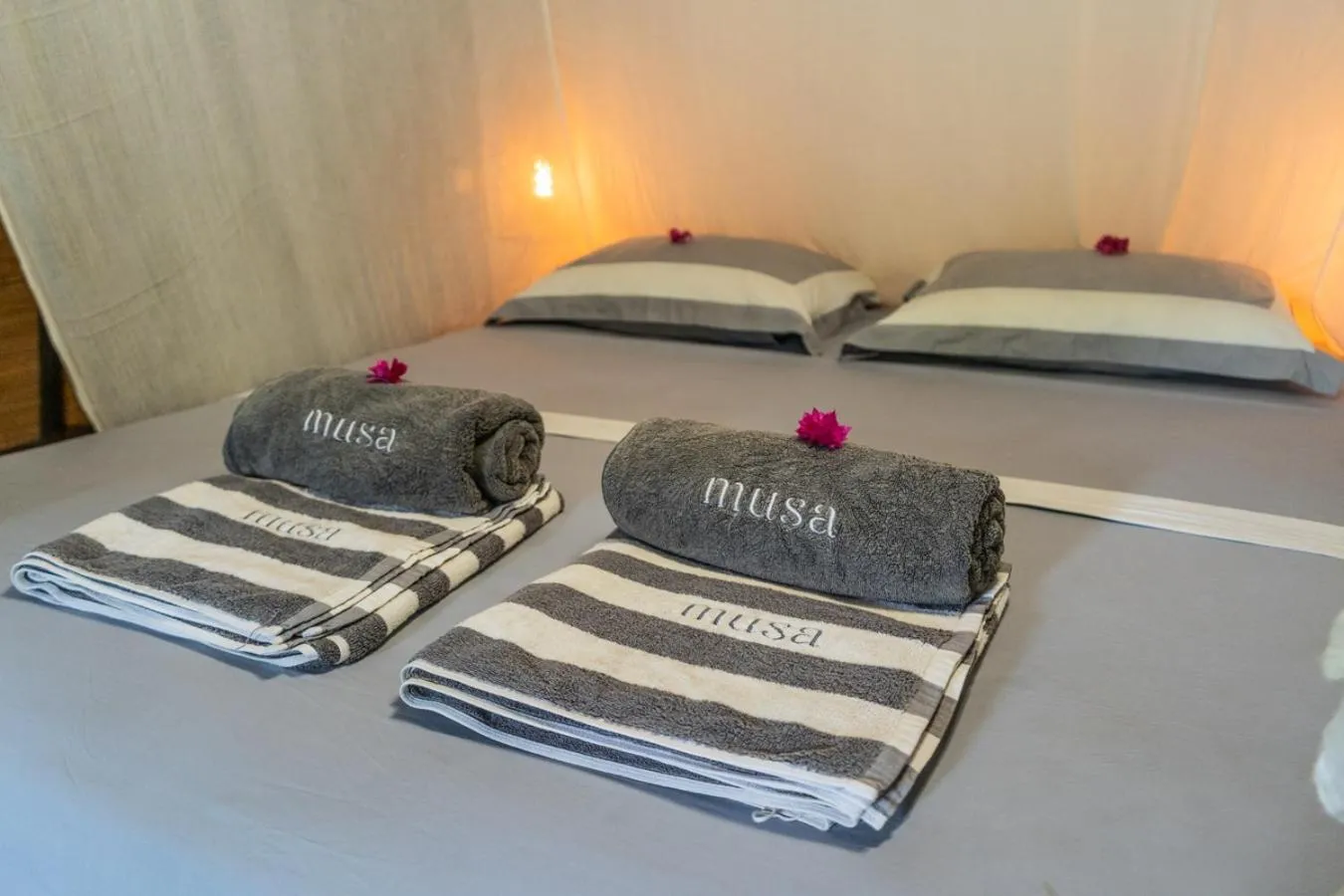 Bed in Musa Villas and Bungalows Gili Air