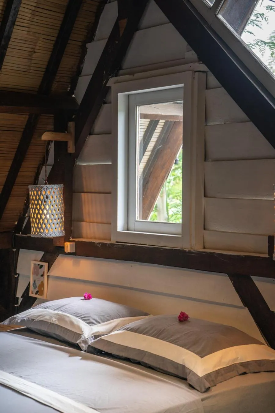 Bed in Musa Villas and Bungalows Gili Air