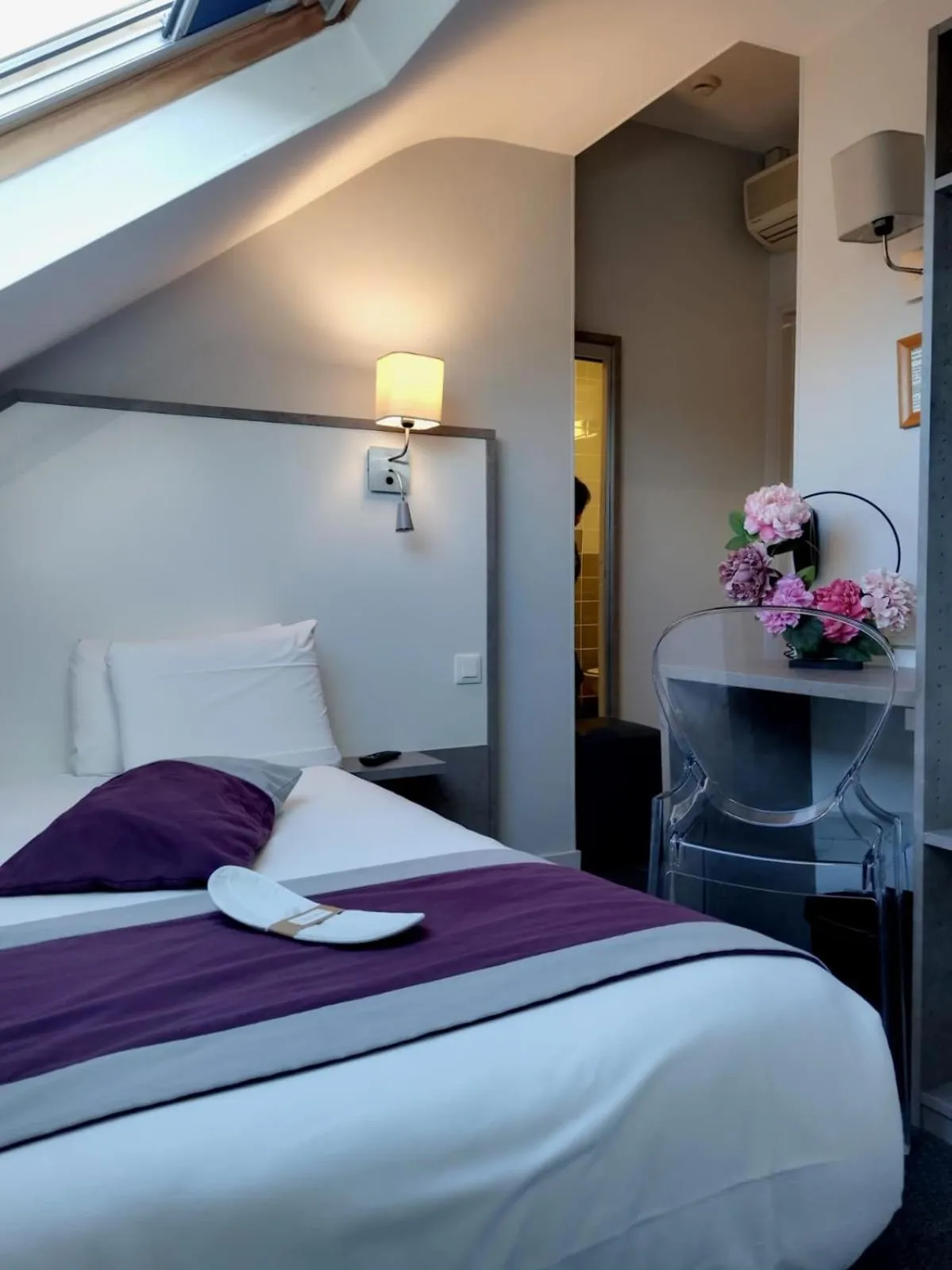 Bedroom, Bed in Hôtel de Champagne