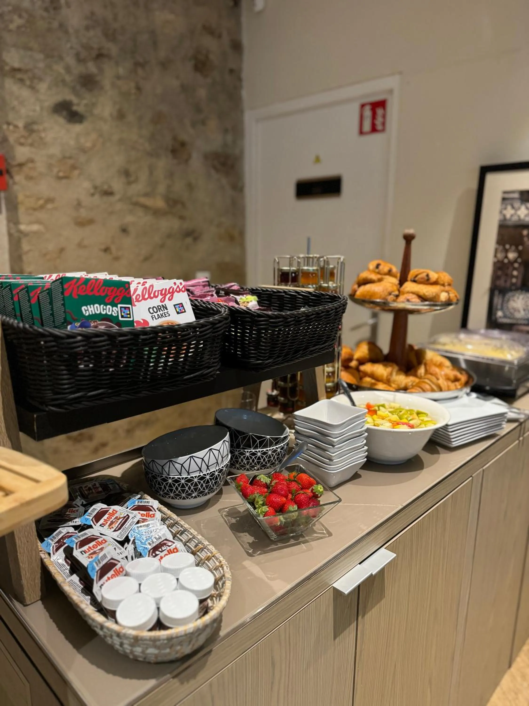 Breakfast in Hotel Abbaye du Golf de Lésigny