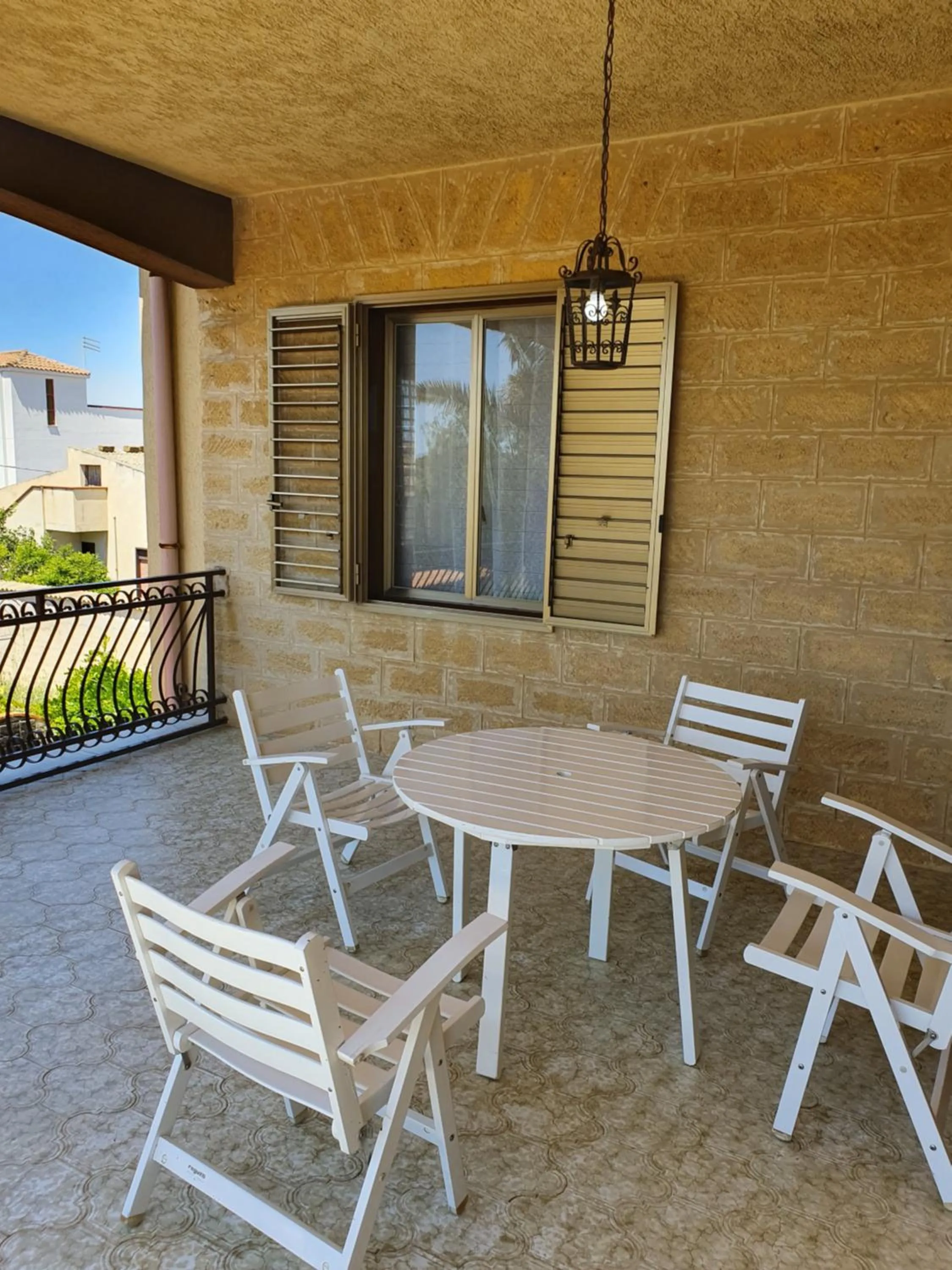 Casa Nostra Villa Cellini