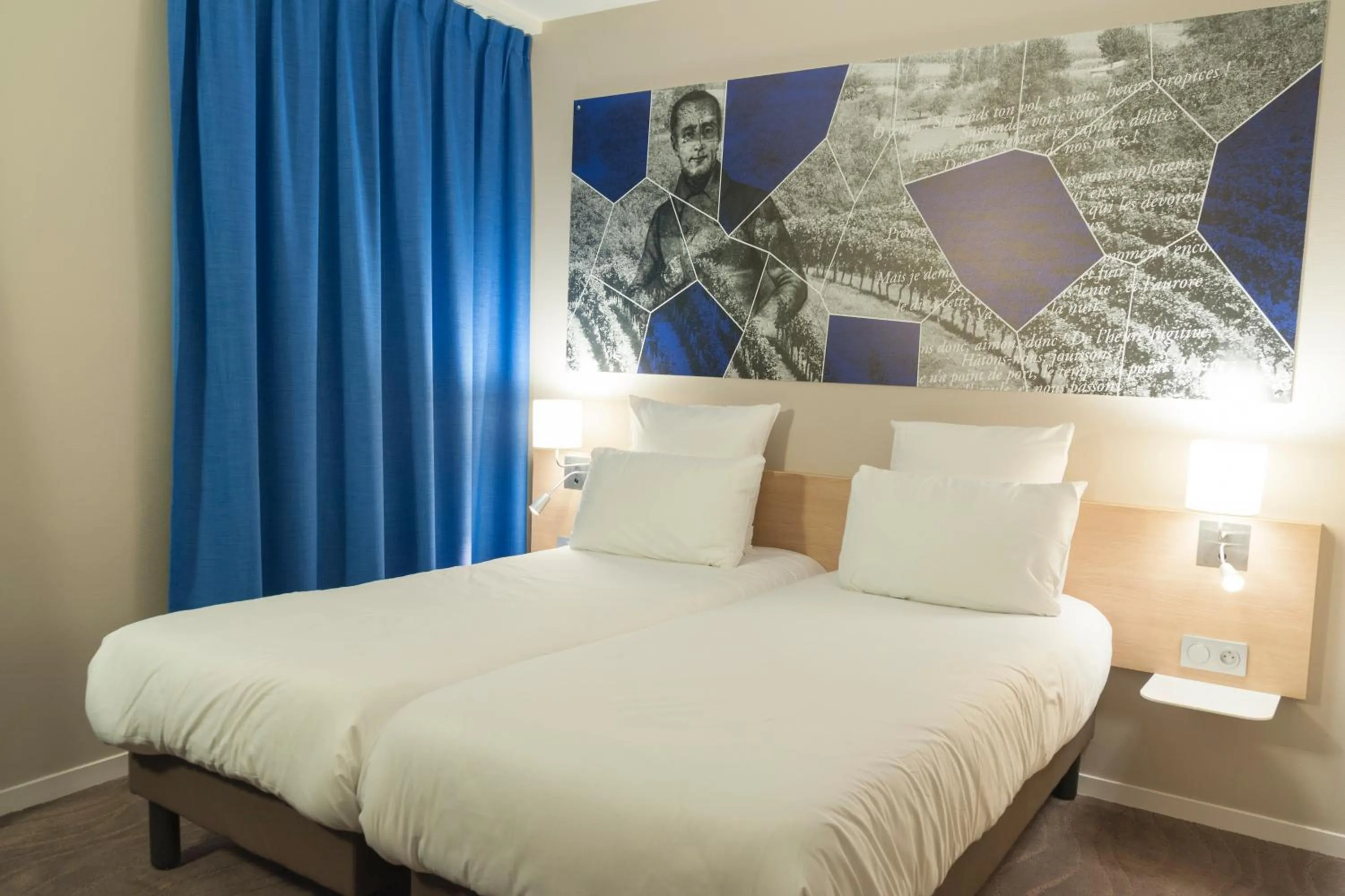 Bedroom, Bed in Brit Hotel Mâcon Centre Gare