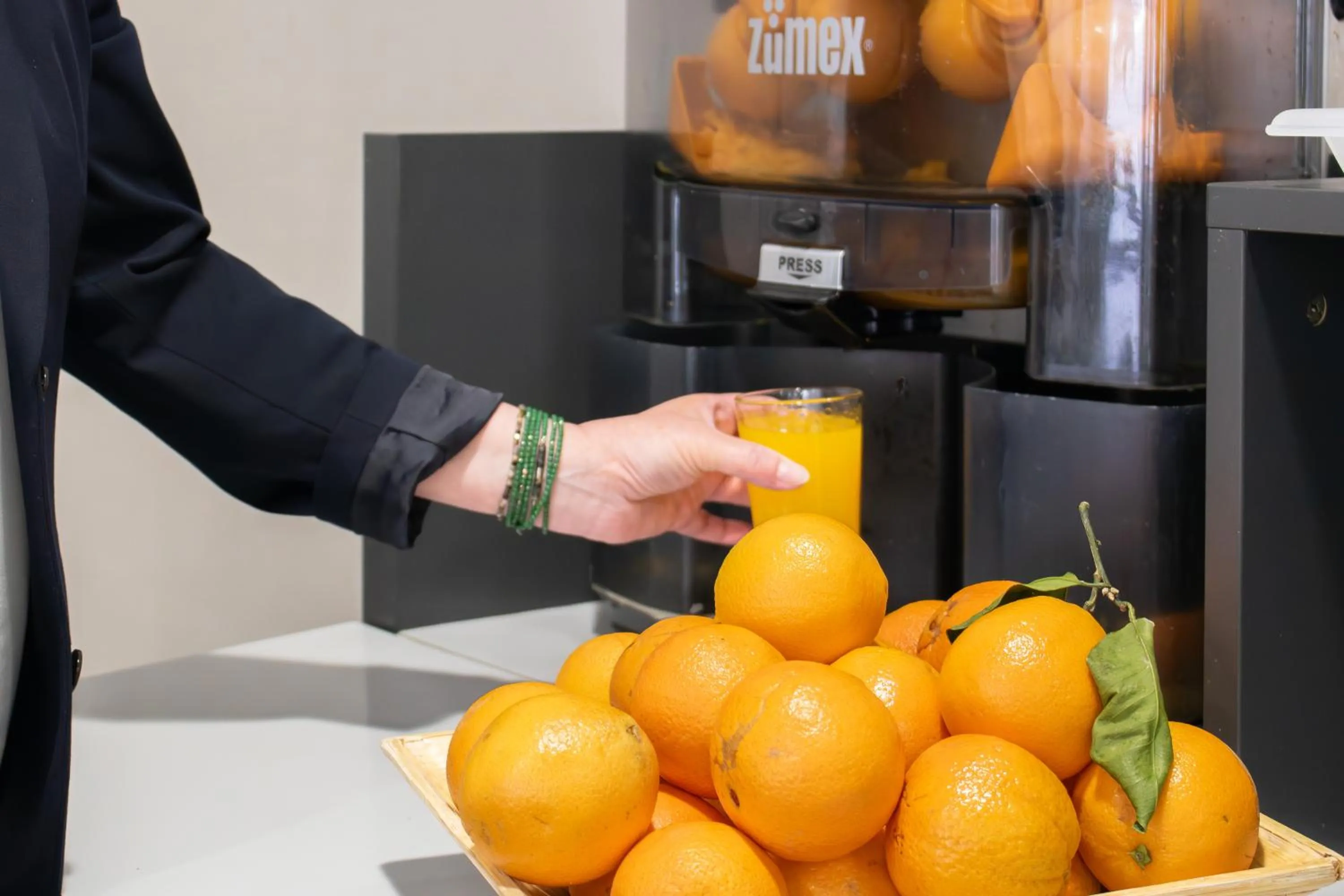 Breakfast in Brit Hotel Mâcon Centre Gare