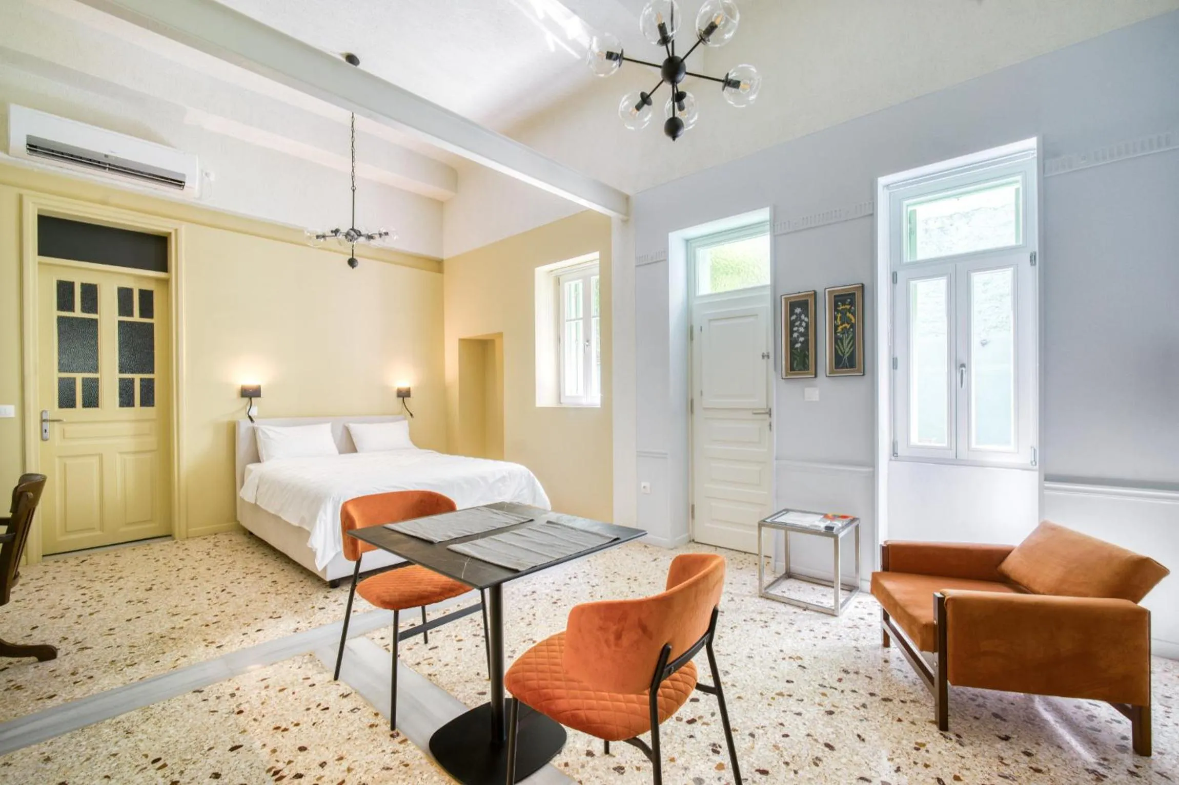 Photo of the whole room, Bed in KERAMOS Athens