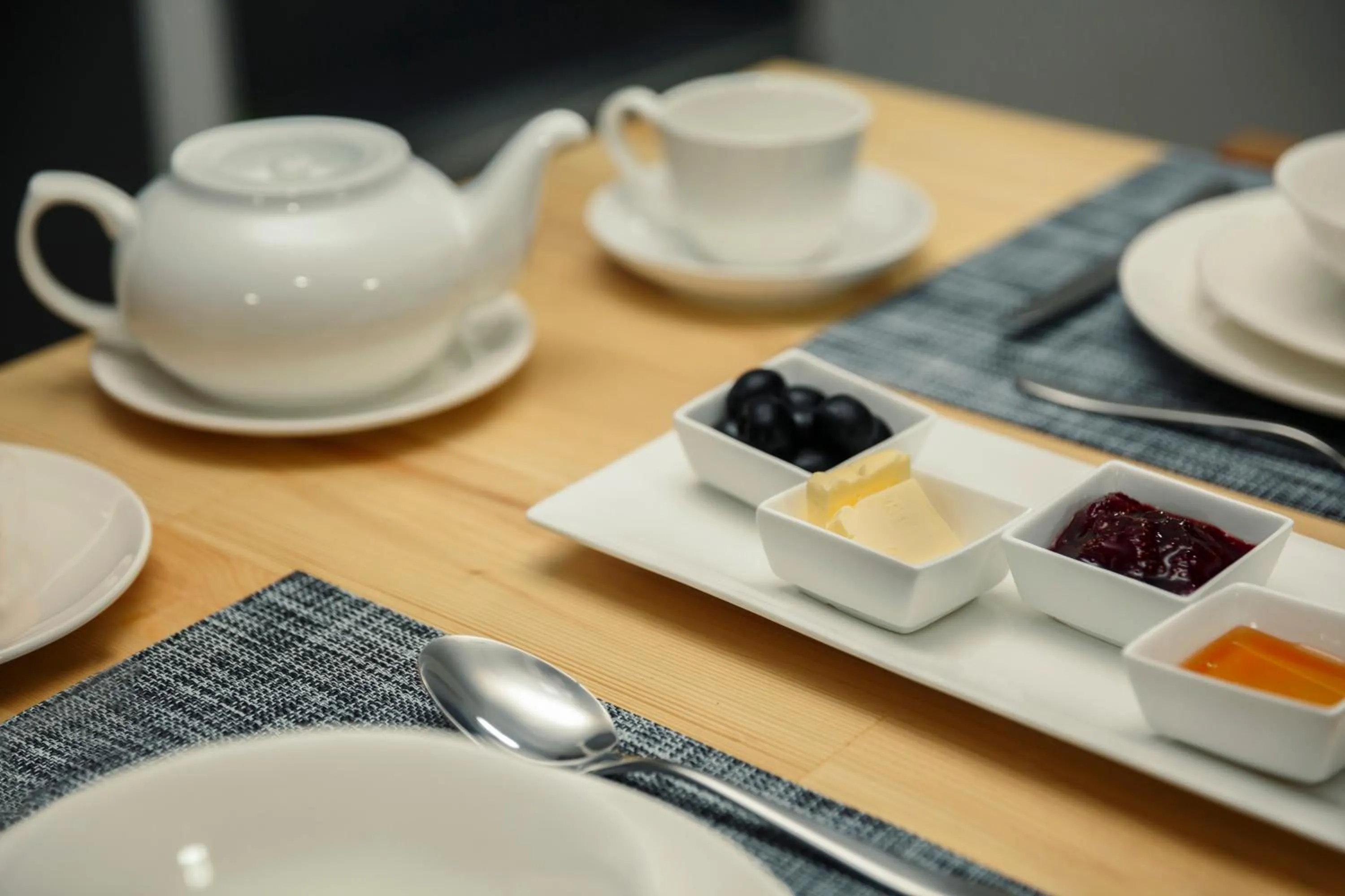 Breakfast in Tea for Two Hotel