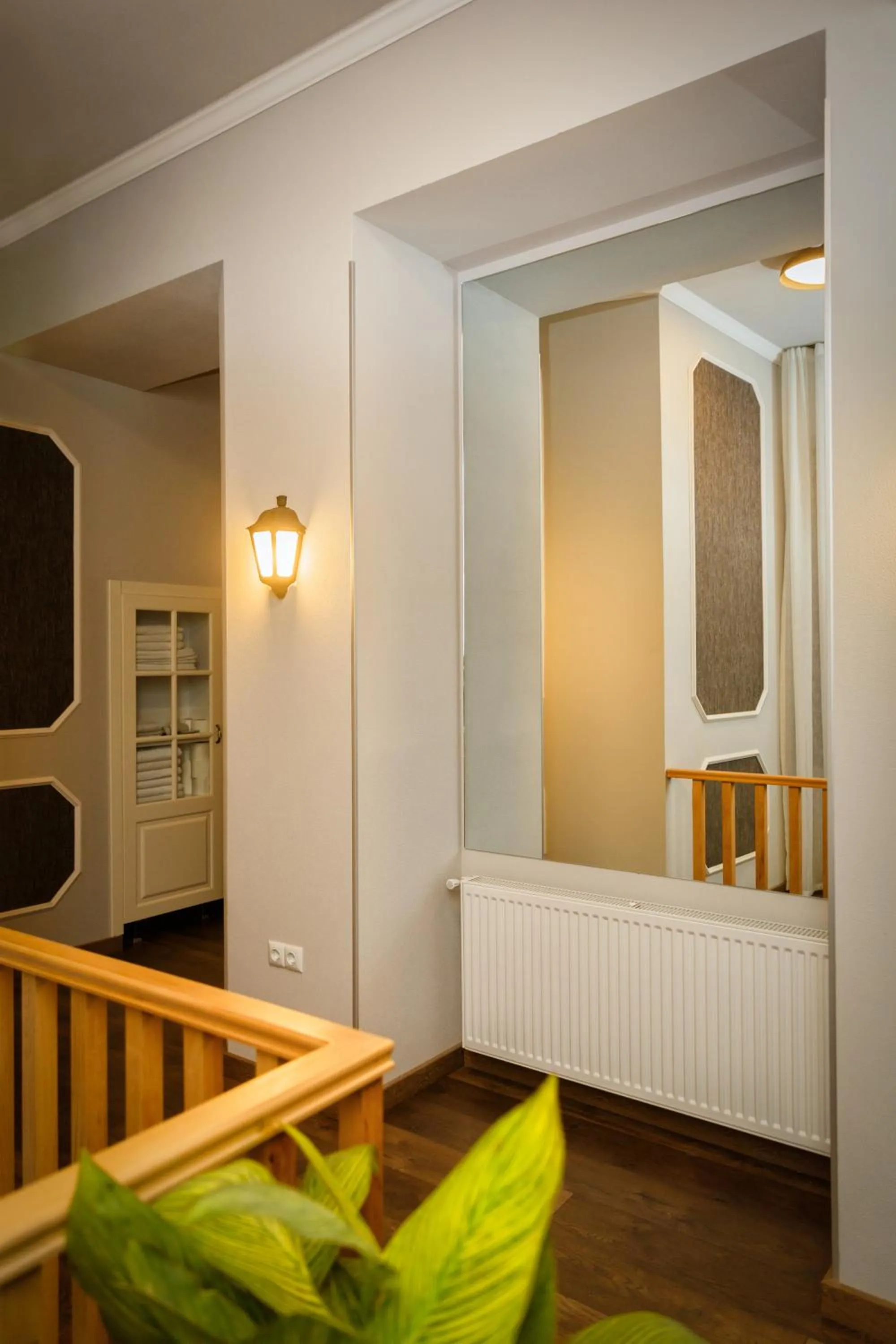 Guests, Bed in Tea for Two Hotel