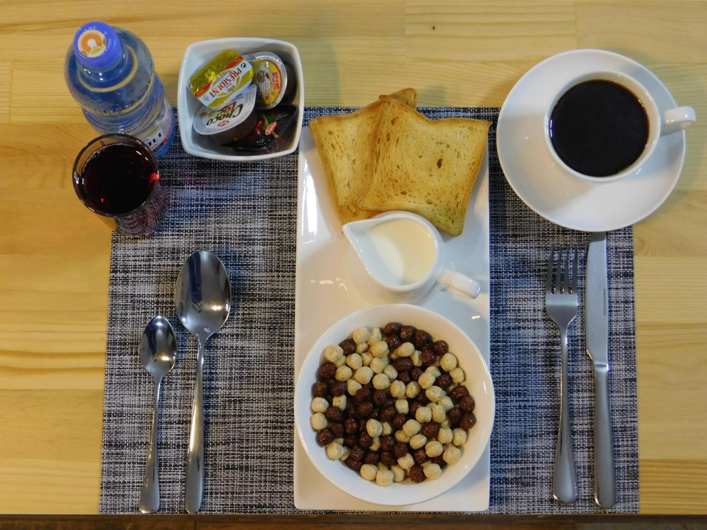 Breakfast in Tea for Two Hotel