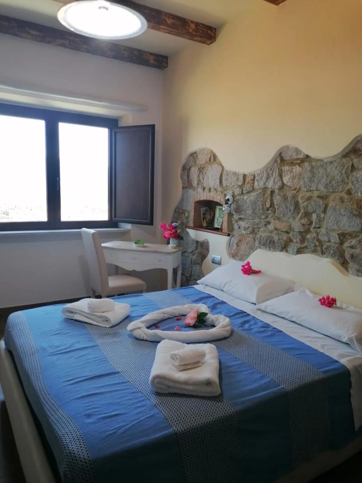 Bed in b&b il Portico Orgosolo