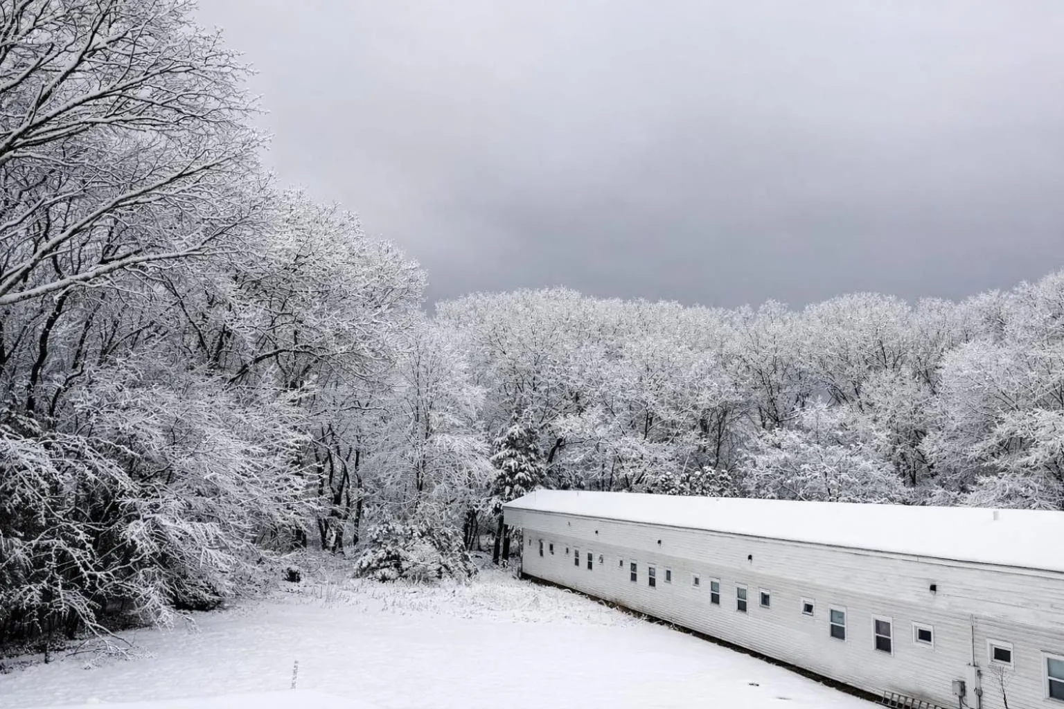 Property building in Hamilton Village Inn