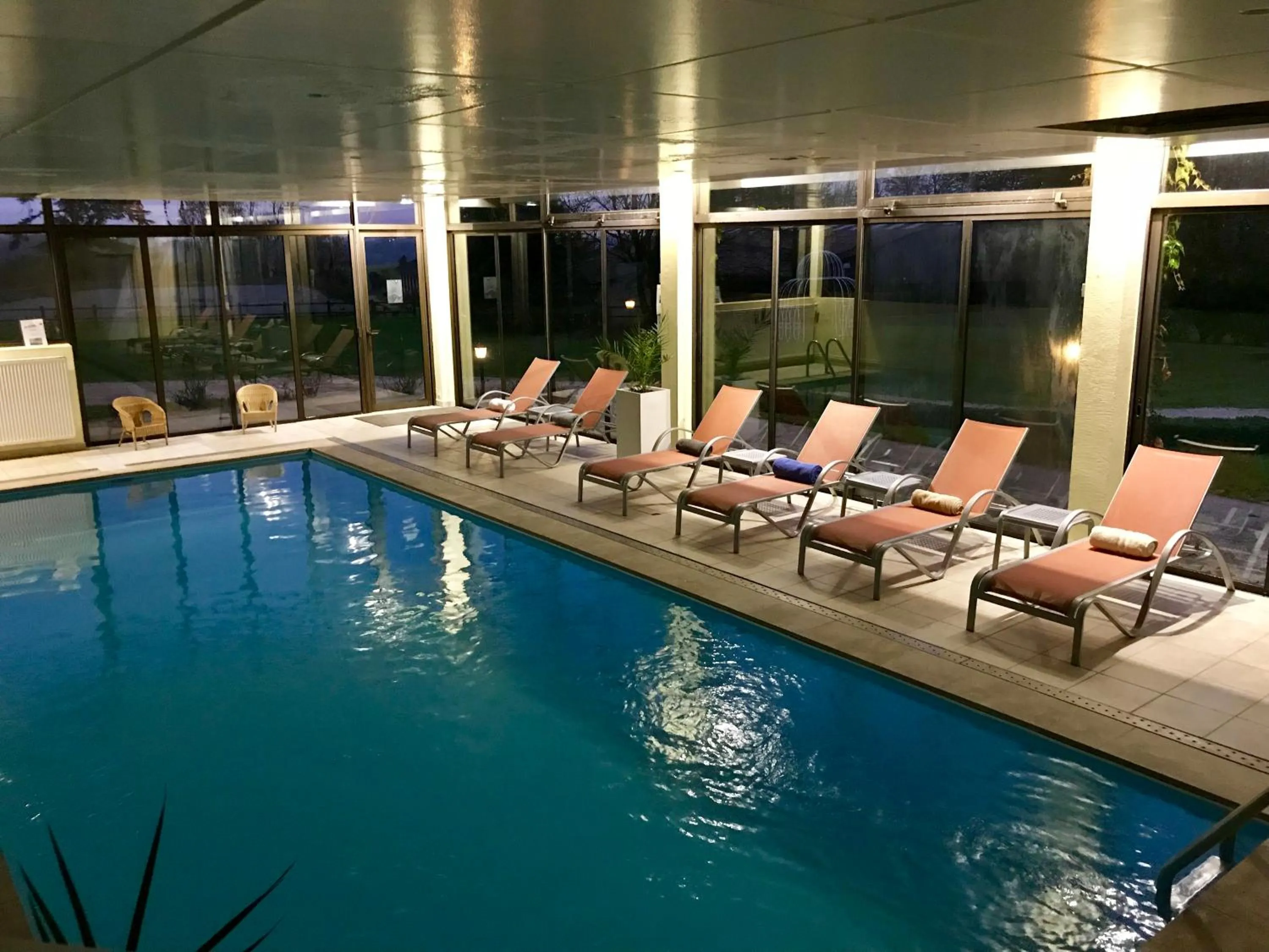 Swimming pool in Château de Sancy
