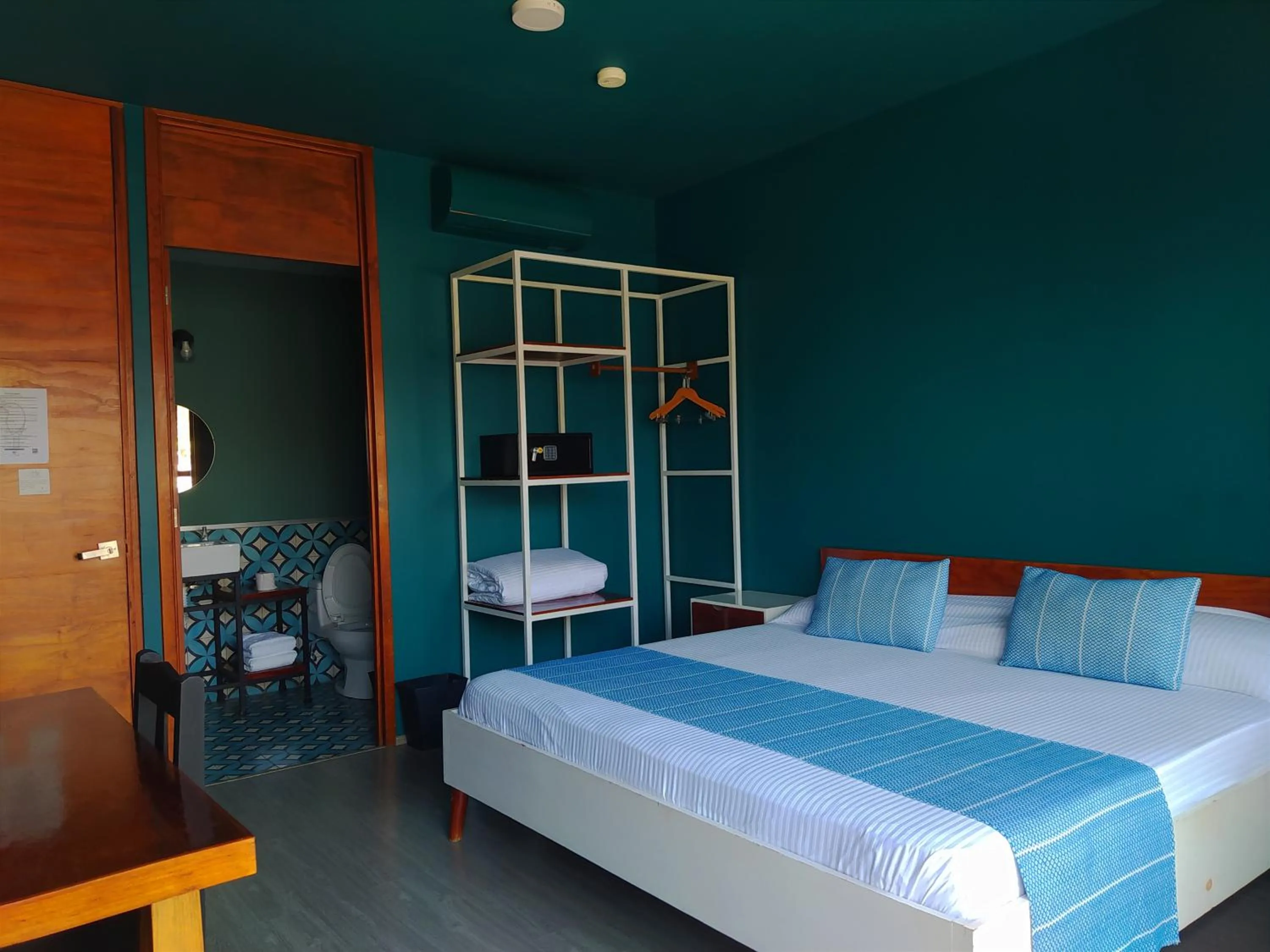 Photo of the whole room, Bed in Hotel Momotus Tuxtla