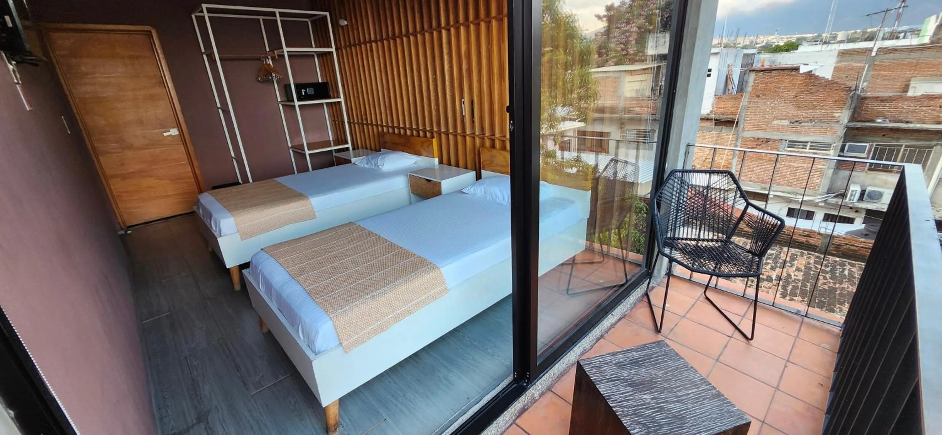 Balcony/Terrace, Bed in Hotel Momotus Tuxtla, en el centro - Acceso autónomo