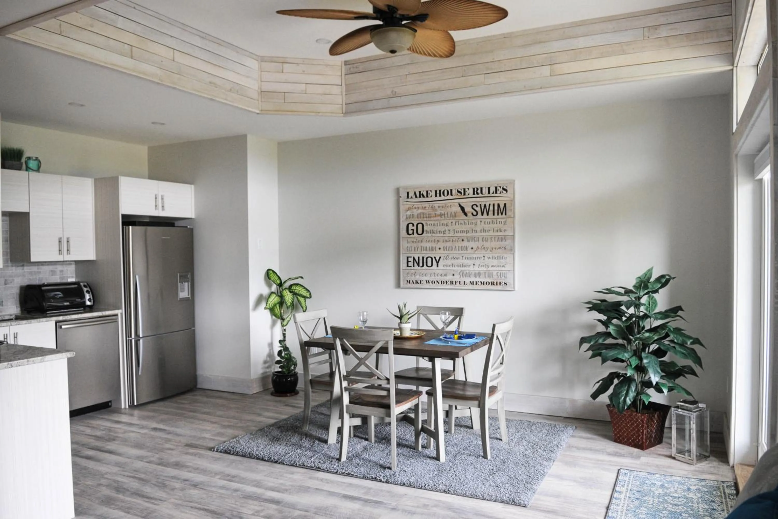 Dining area in Valley View