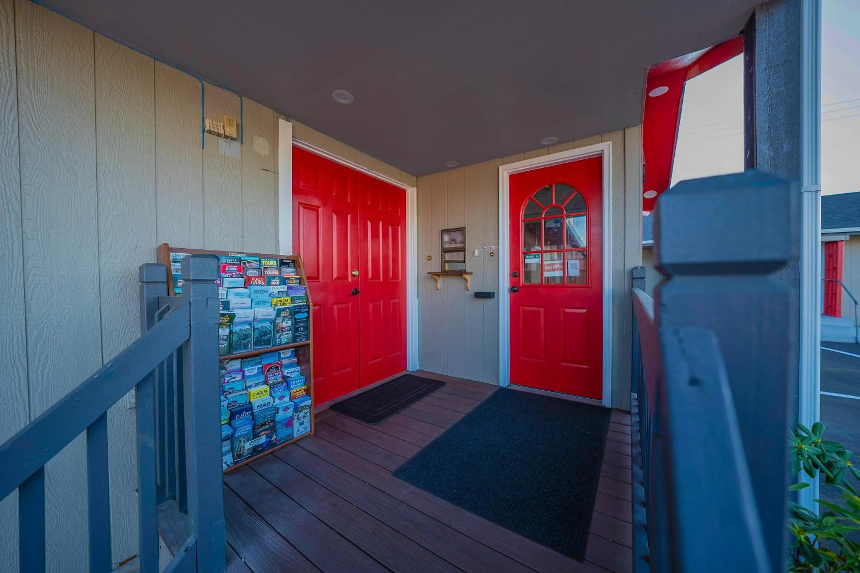 Lobby or reception in OYO Hotel Portland OR near Airport