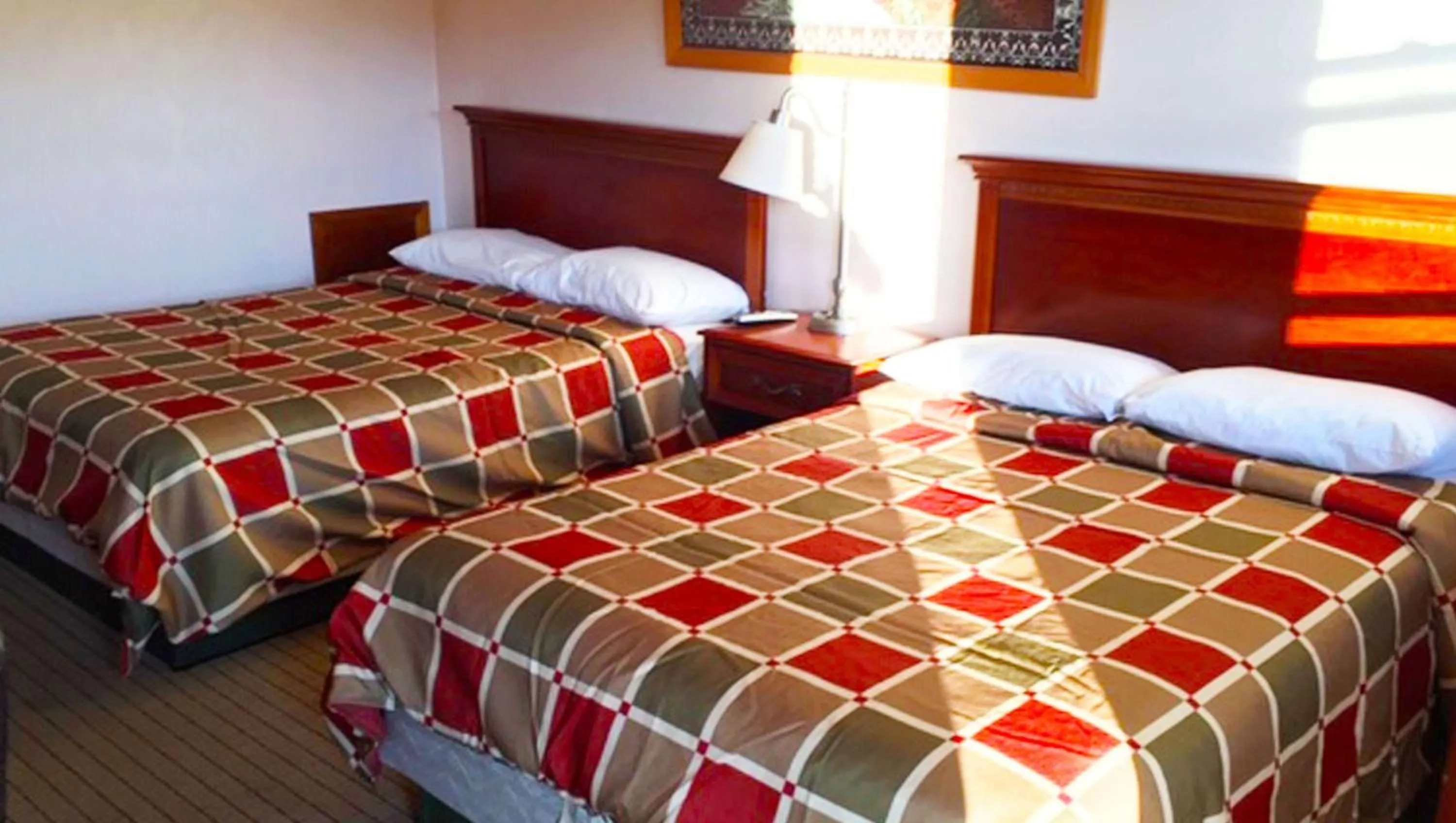 Photo of the whole room, Bed in Best Travel Inn Philipsburg