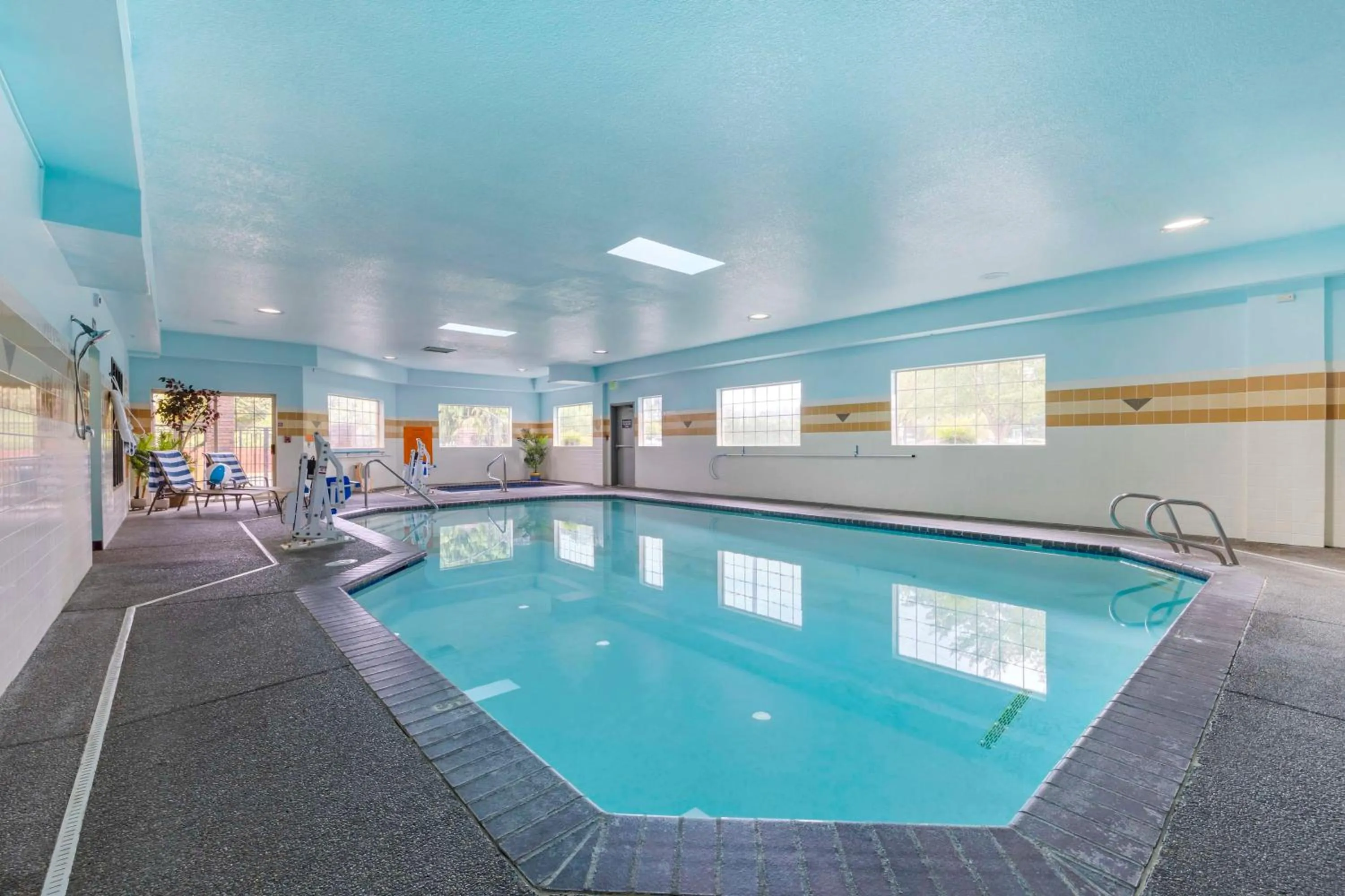 Pool view in Best Western Plus Northwind Inn & Suites