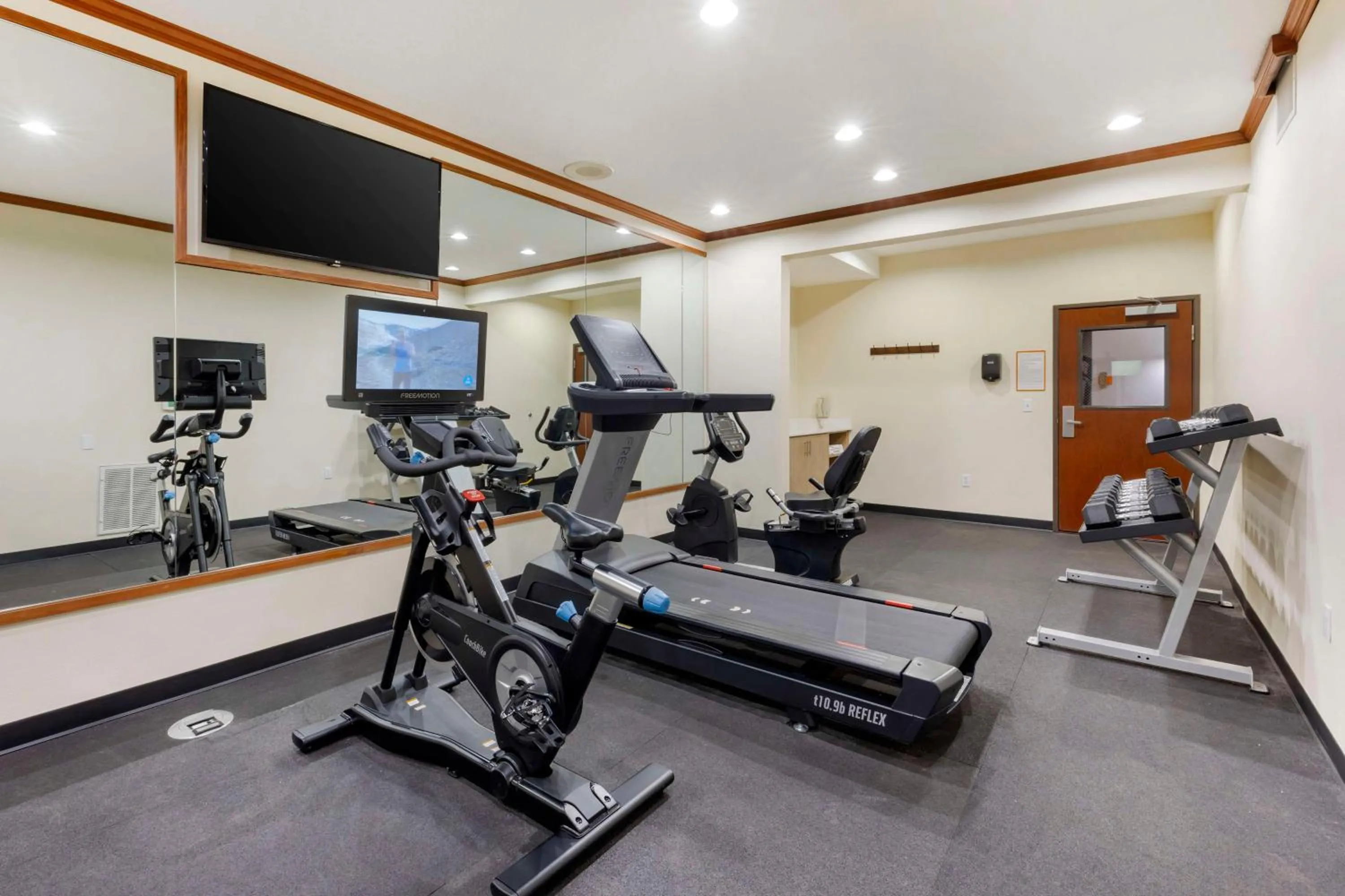 Fitness centre/facilities in Best Western Plus Northwind Inn & Suites