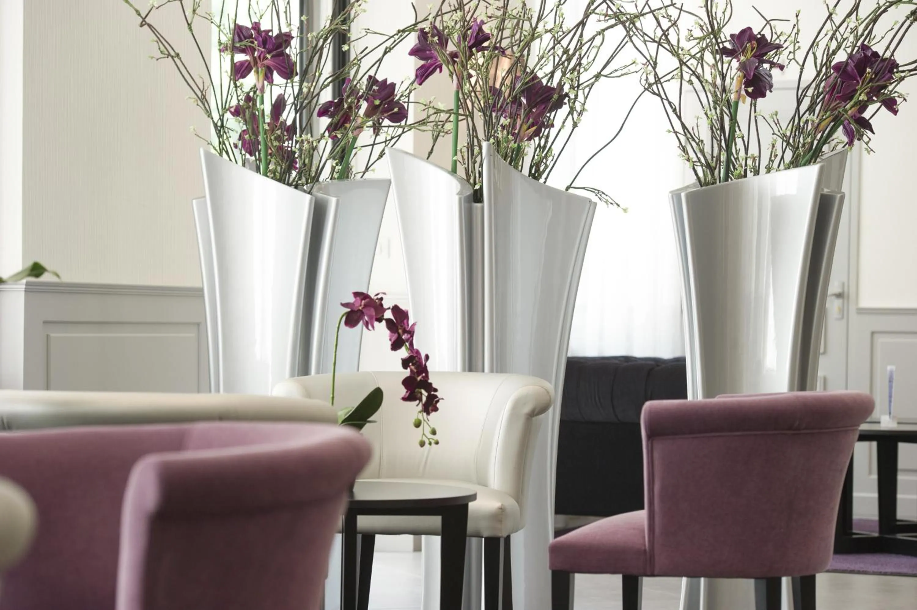 Communal lounge/ TV room in Hôtel Esplanade Eden