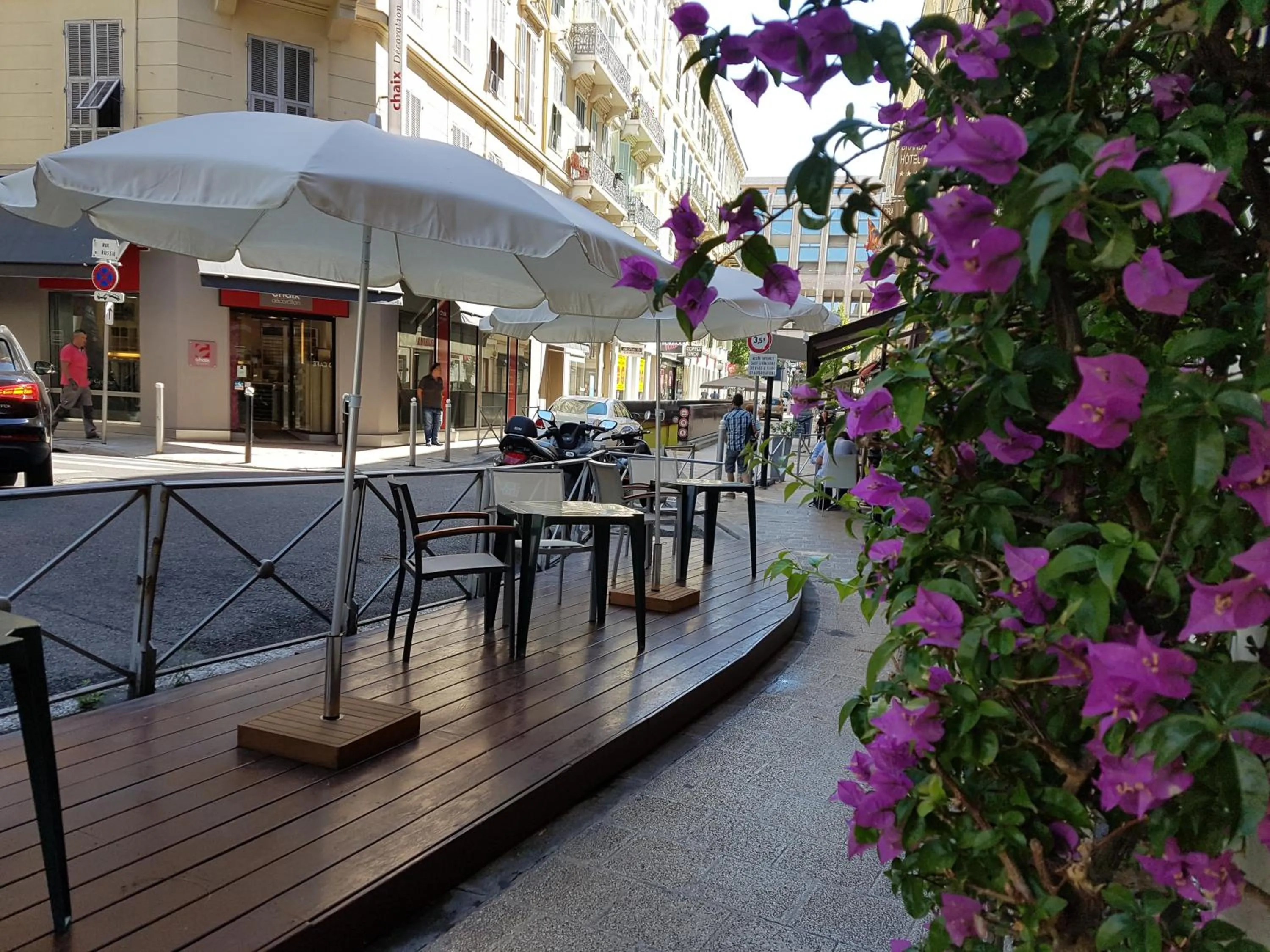 Patio in Hotel Boréal Nice