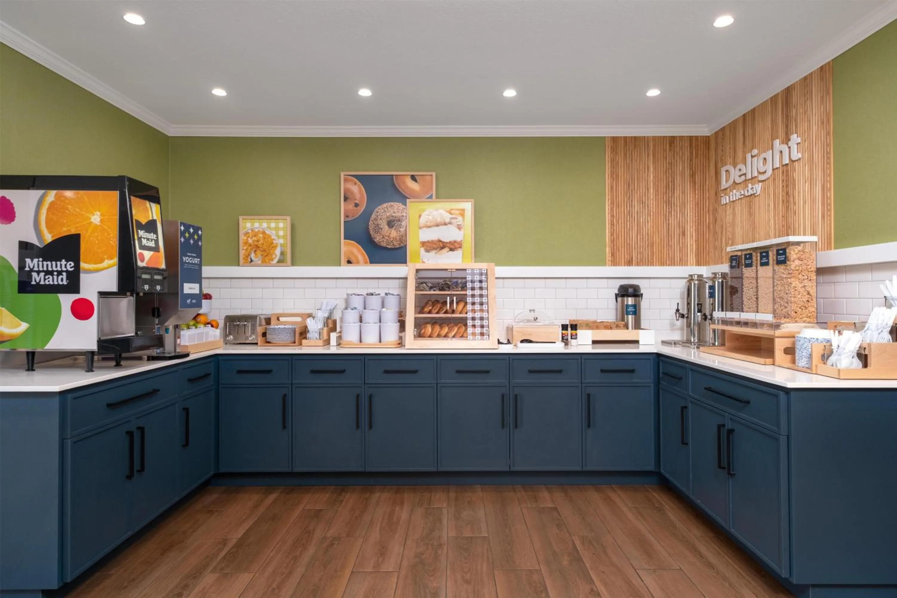 Breakfast in Spark by Hilton Springfield Eugene