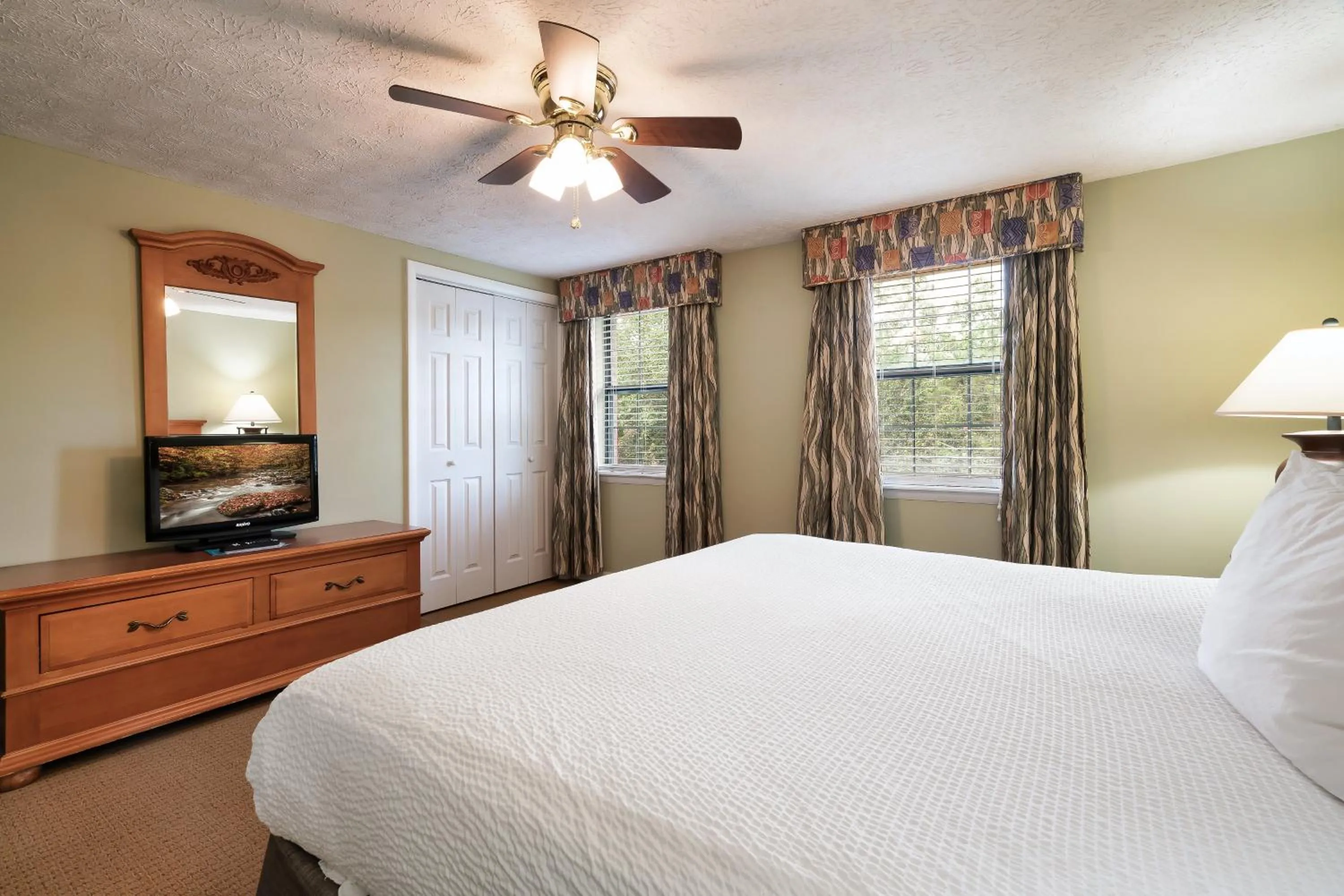 Bed in Mountain Meadows