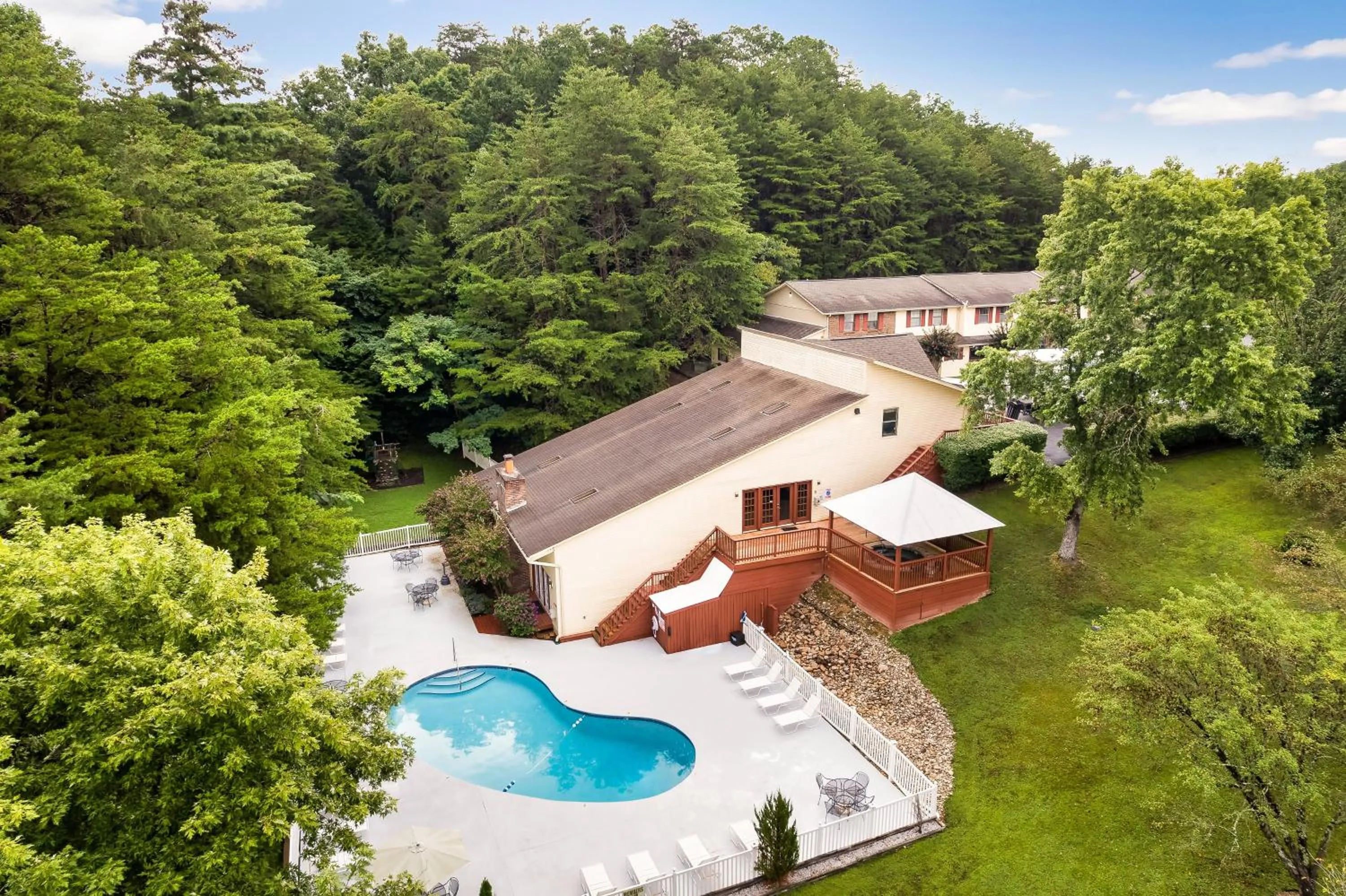 Property building in Mountain Meadows