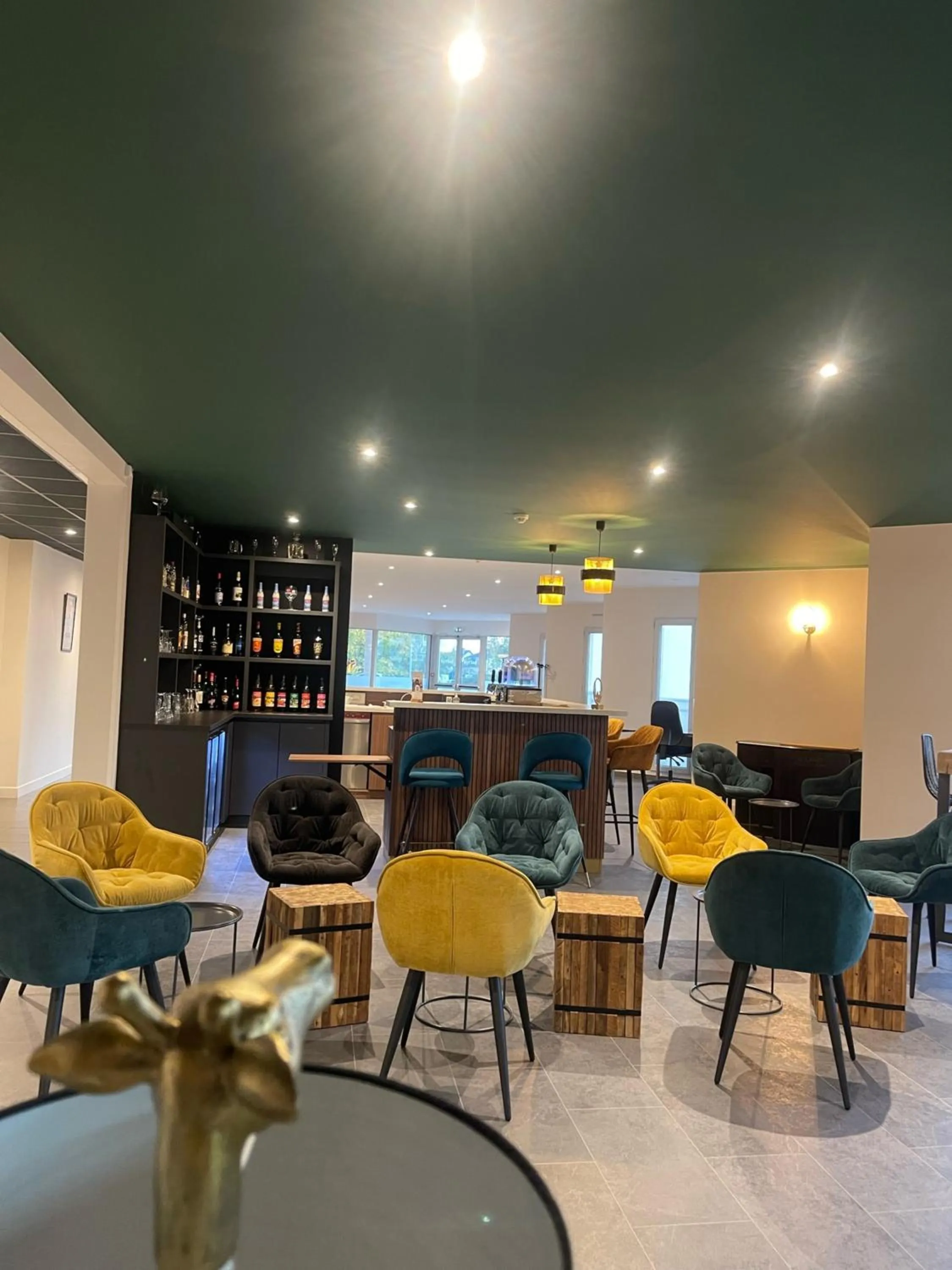 Communal lounge/ TV room in Kyriad Saint Fargeau Ponthierry - Apollonia