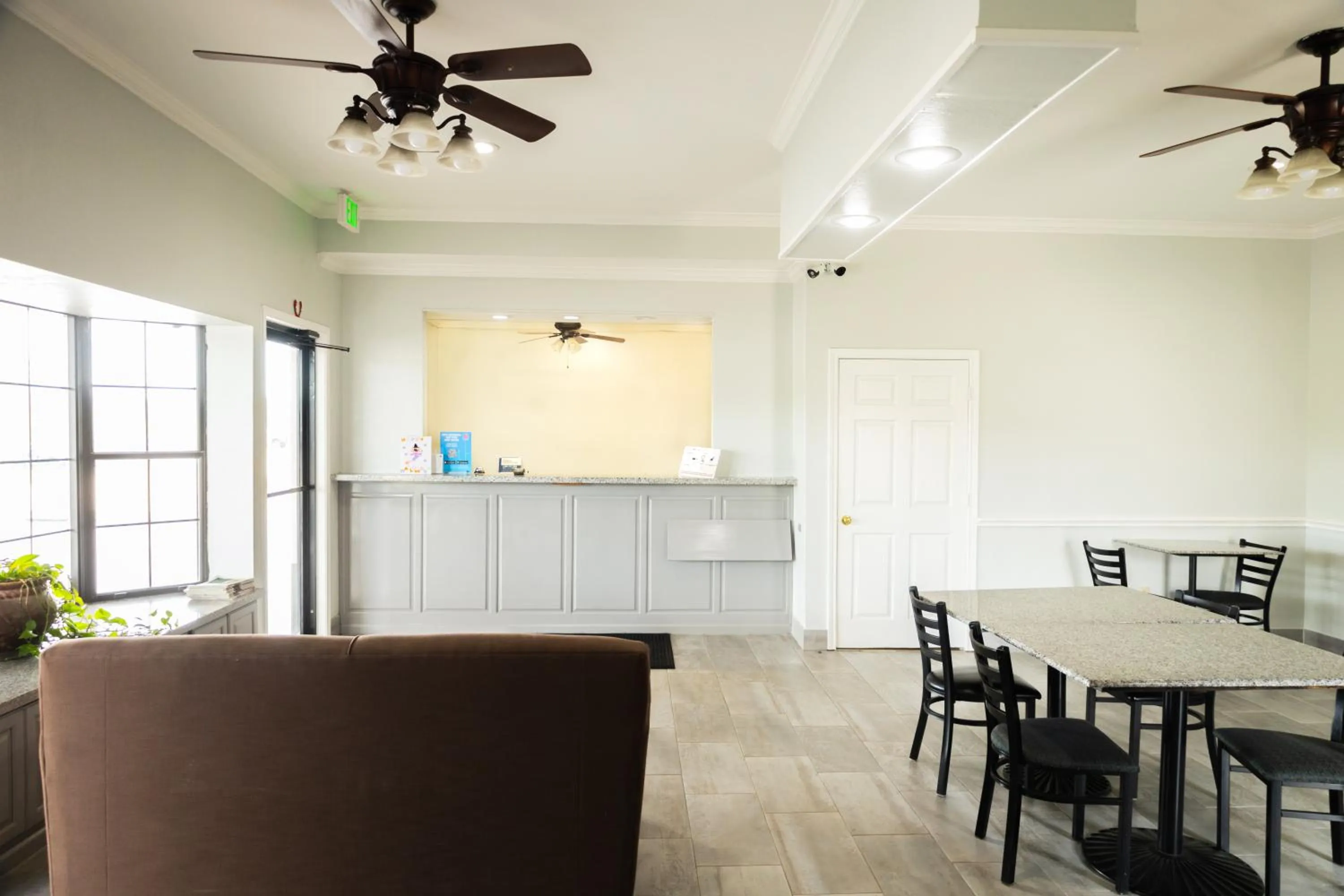 Lobby or reception in Motel 6 Nacogdoches, TX