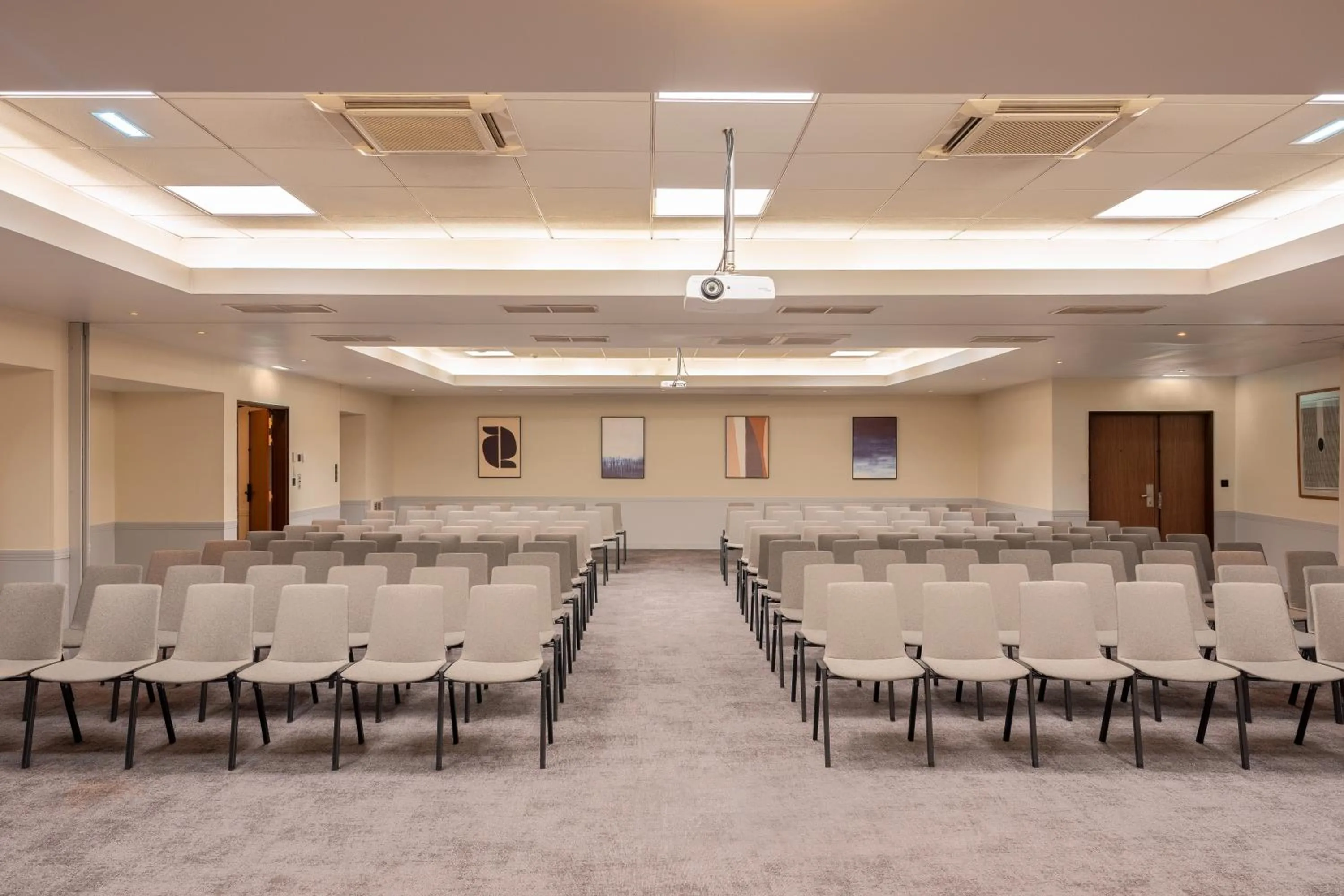 Meeting/conference room in Mercure Paris Gare Montparnasse TGV
