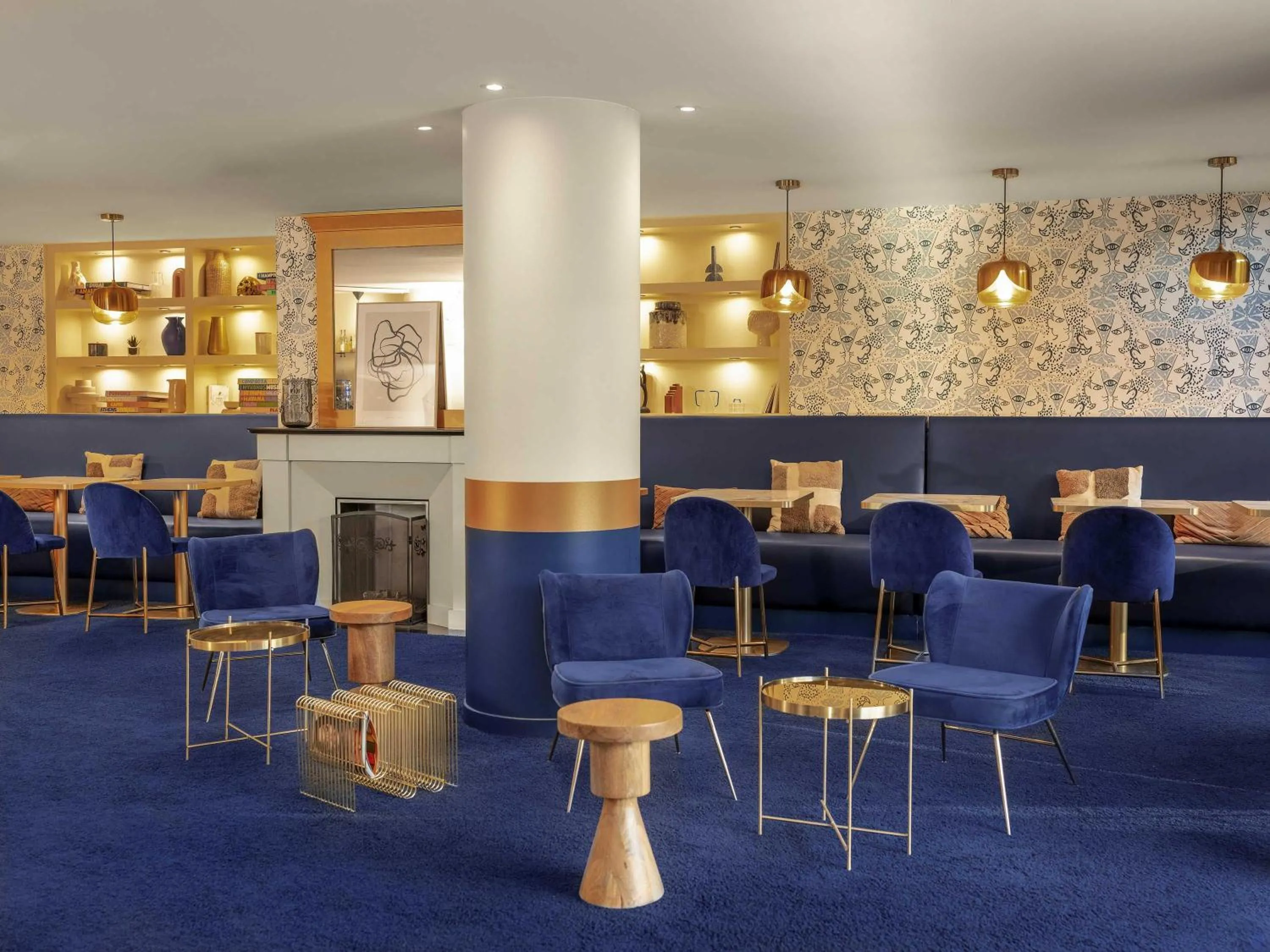 Lounge or bar in Mercure Paris Gare Montparnasse TGV