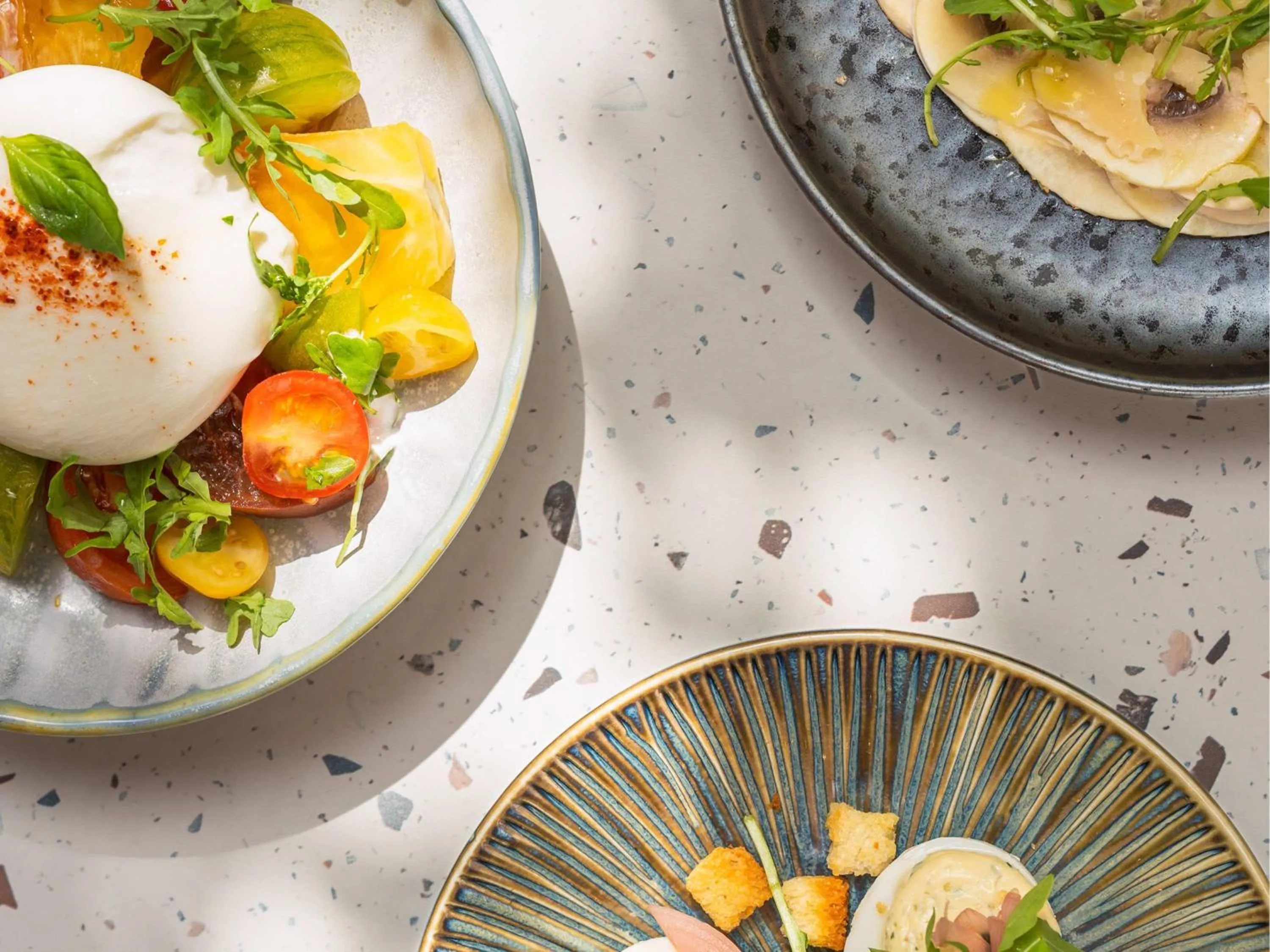 Restaurant/places to eat in Mercure Paris Gare Montparnasse TGV