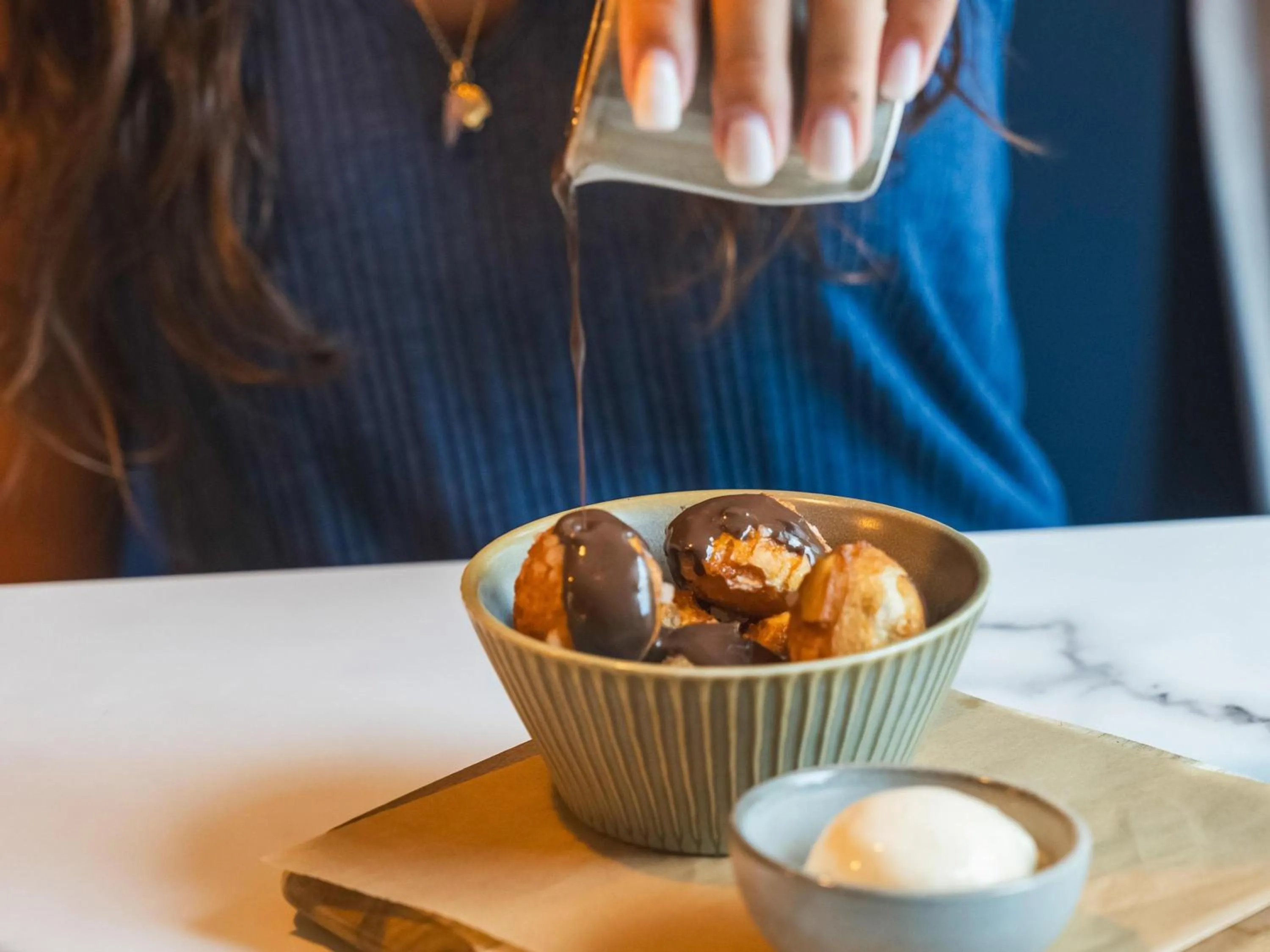 Restaurant/places to eat in Mercure Paris Gare Montparnasse TGV