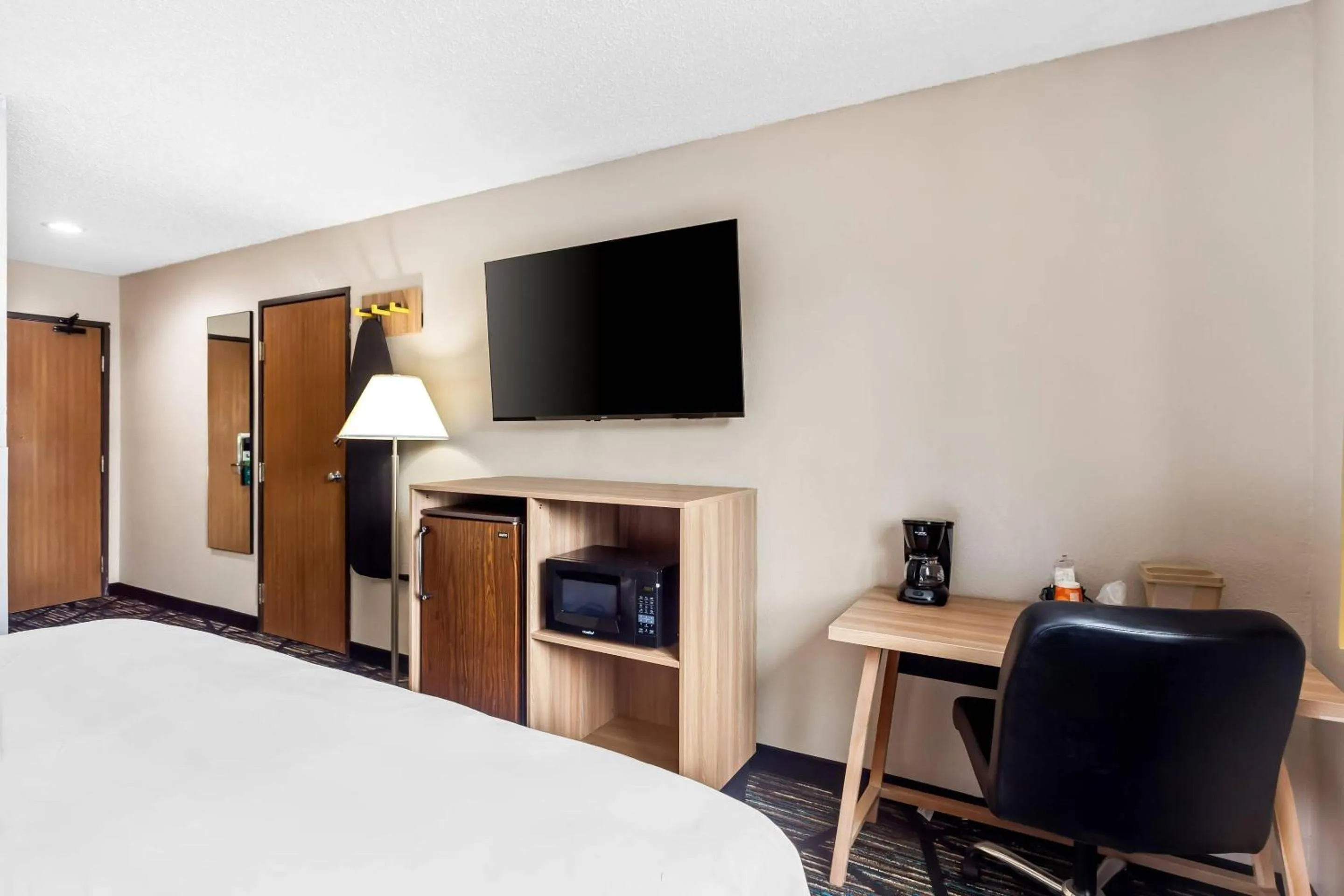 Bedroom, Bed in Quality Inn & Suites Howe - Sturgis